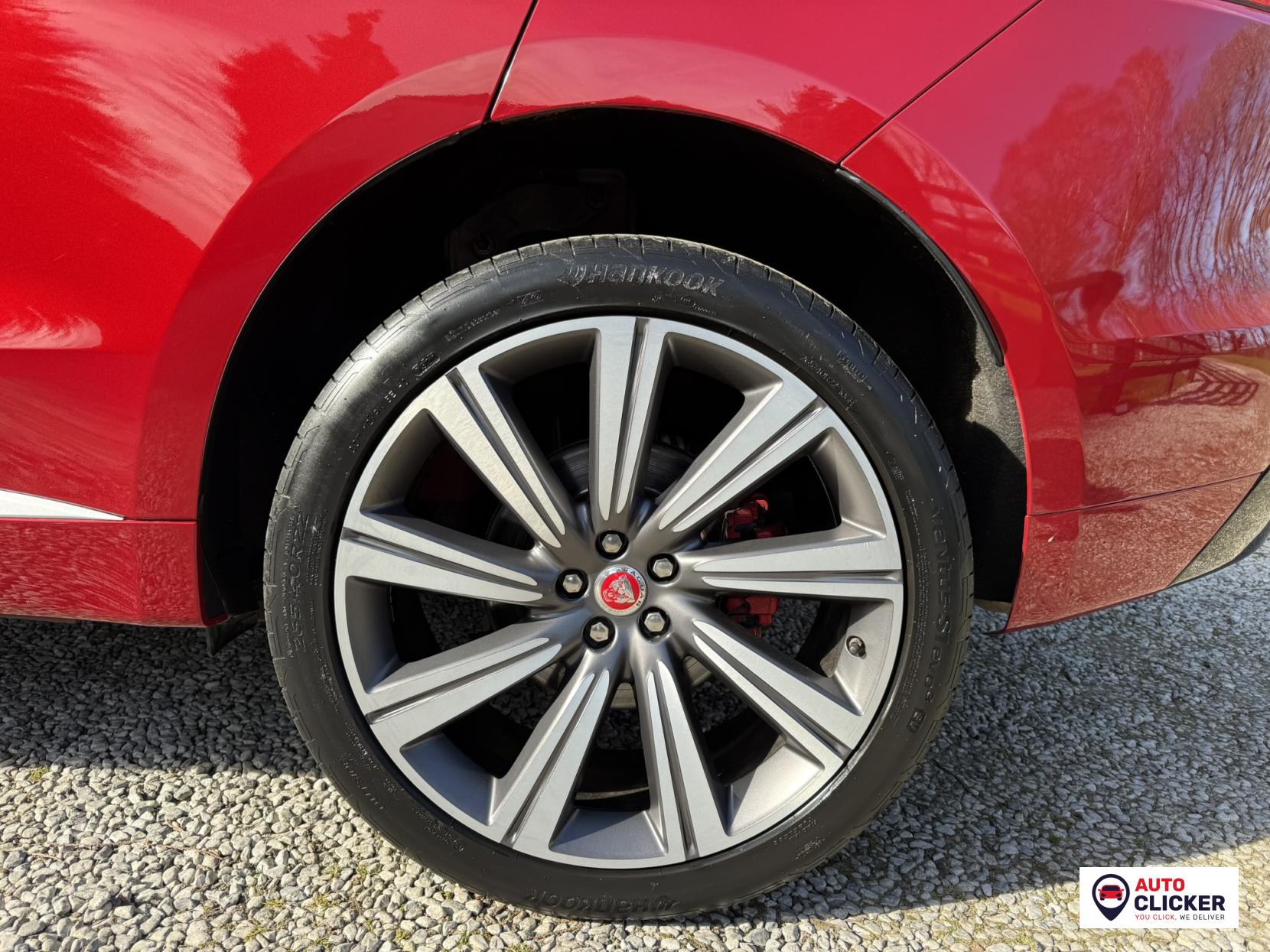 Jaguar F-PACE 3.0 D300 V6 S SUV 5dr Diesel Auto AWD Euro 6 (s/s) (300 ps)