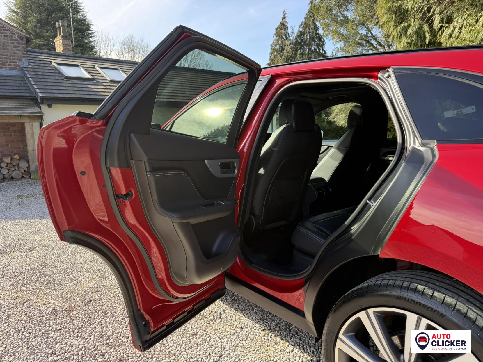 Jaguar F-PACE 3.0 D300 V6 S SUV 5dr Diesel Auto AWD Euro 6 (s/s) (300 ps)