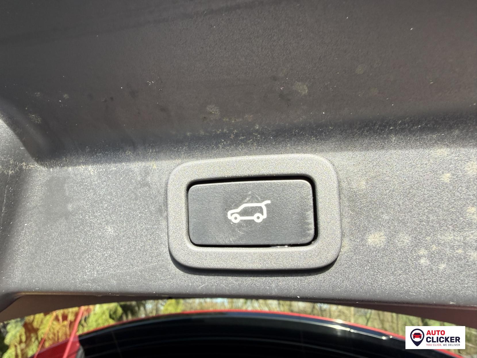 Jaguar F-PACE 3.0 D300 V6 S SUV 5dr Diesel Auto AWD Euro 6 (s/s) (300 ps)