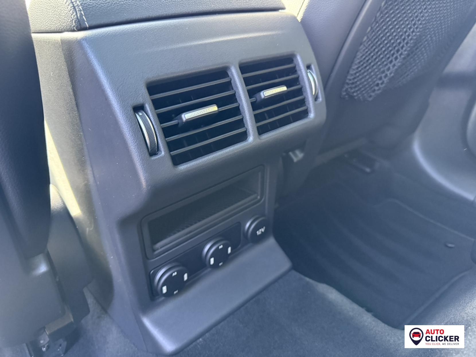 Jaguar F-PACE 3.0 D300 V6 S SUV 5dr Diesel Auto AWD Euro 6 (s/s) (300 ps)