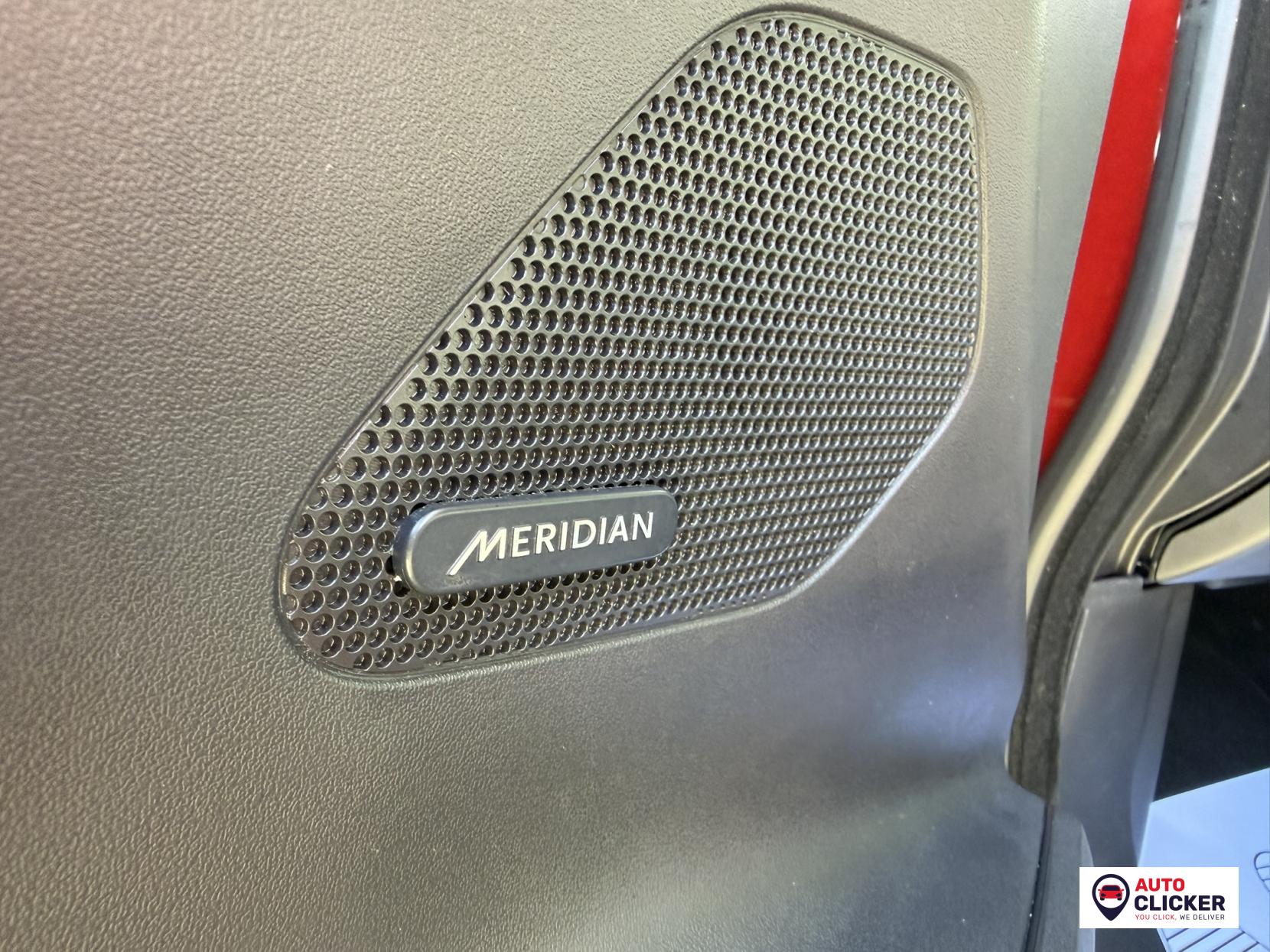 Jaguar F-PACE 3.0 D300 V6 S SUV 5dr Diesel Auto AWD Euro 6 (s/s) (300 ps)