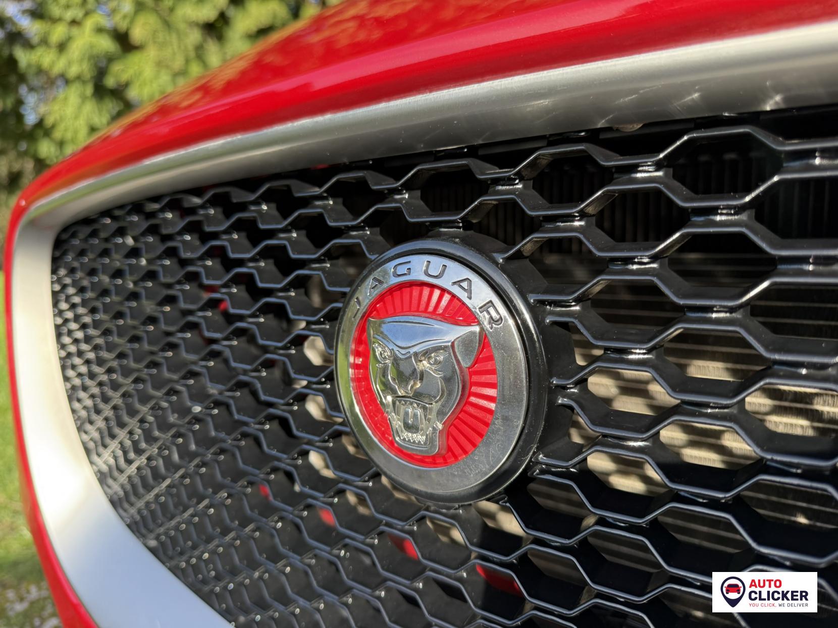 Jaguar F-PACE 3.0 D300 V6 S SUV 5dr Diesel Auto AWD Euro 6 (s/s) (300 ps)