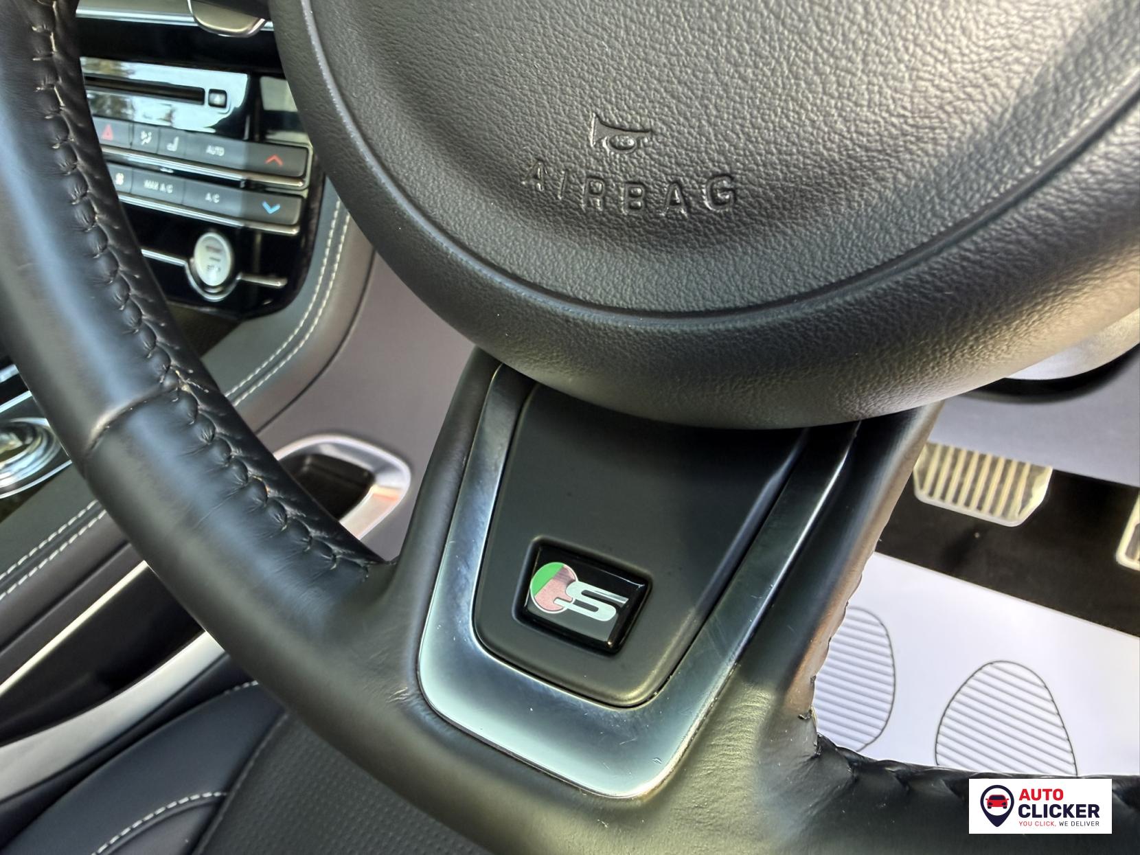 Jaguar F-PACE 3.0 D300 V6 S SUV 5dr Diesel Auto AWD Euro 6 (s/s) (300 ps)