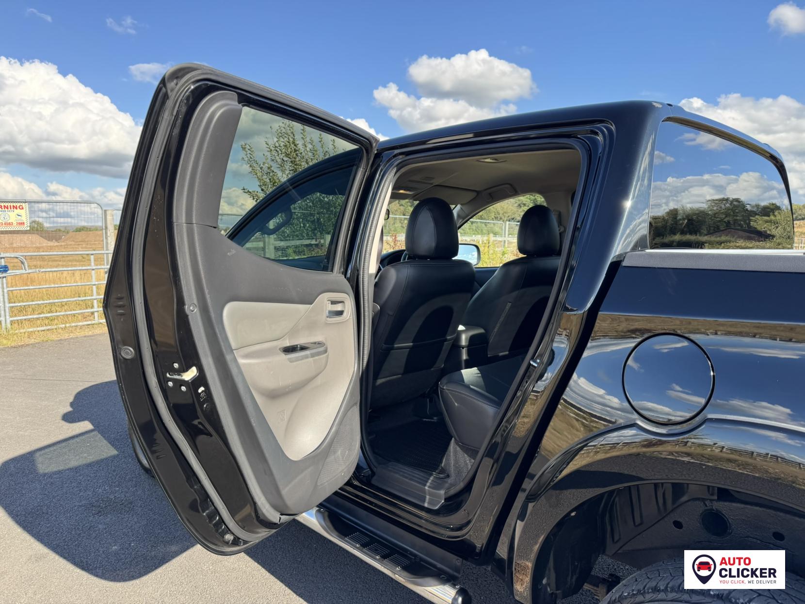 Fiat Fullback 2.4D LX Pickup Double Cab 4dr Diesel Auto 4WD Euro 6 (Euro 6) (180 ps)