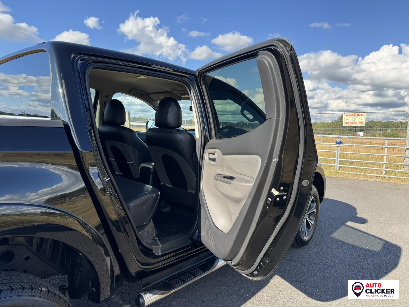 Fiat Fullback 2.4D LX Pickup Double Cab 4dr Diesel Auto 4WD Euro 6 (Euro 6) (180 ps)