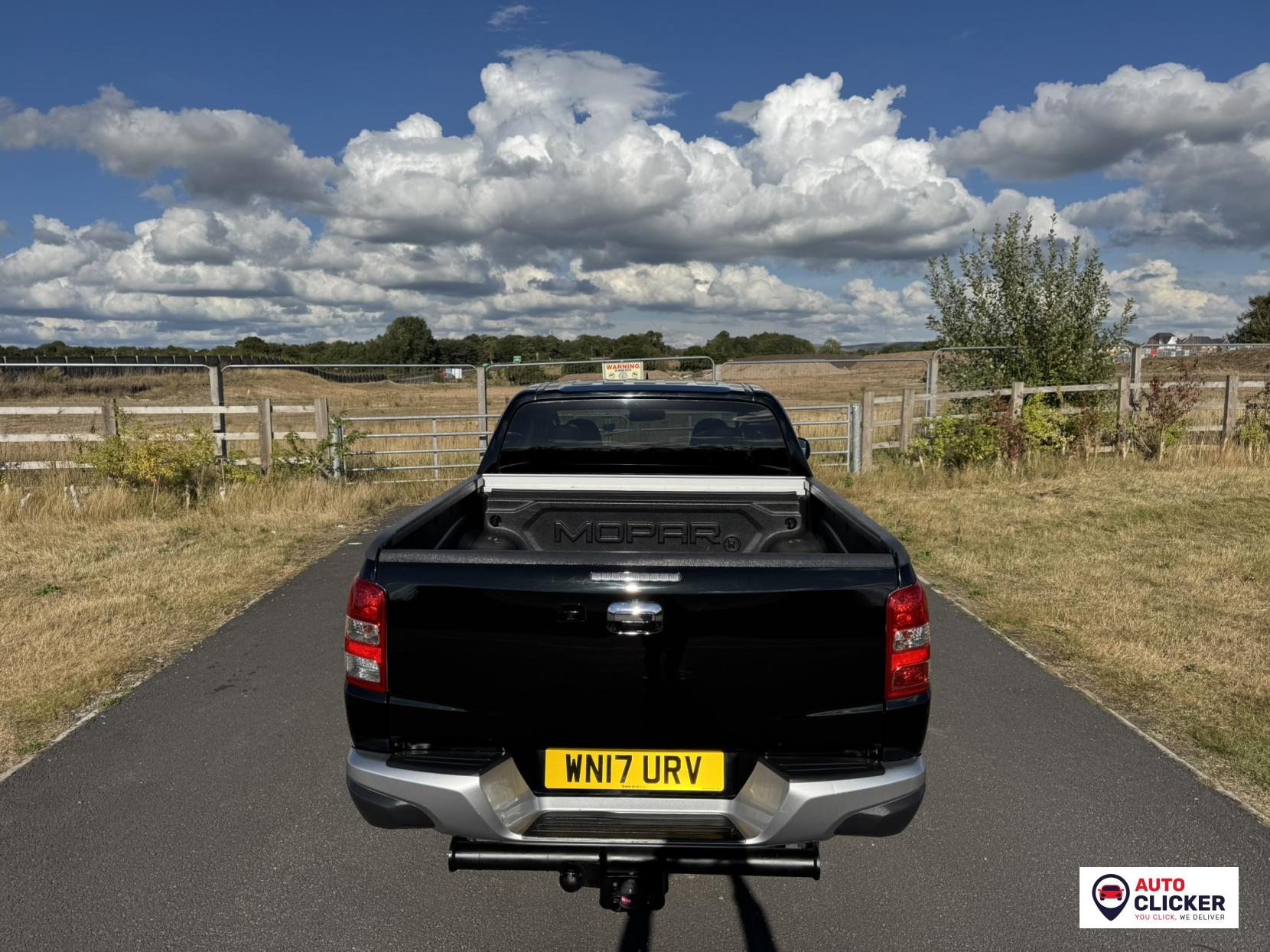 Fiat Fullback 2.4D LX Pickup Double Cab 4dr Diesel Auto 4WD Euro 6 (Euro 6) (180 ps)
