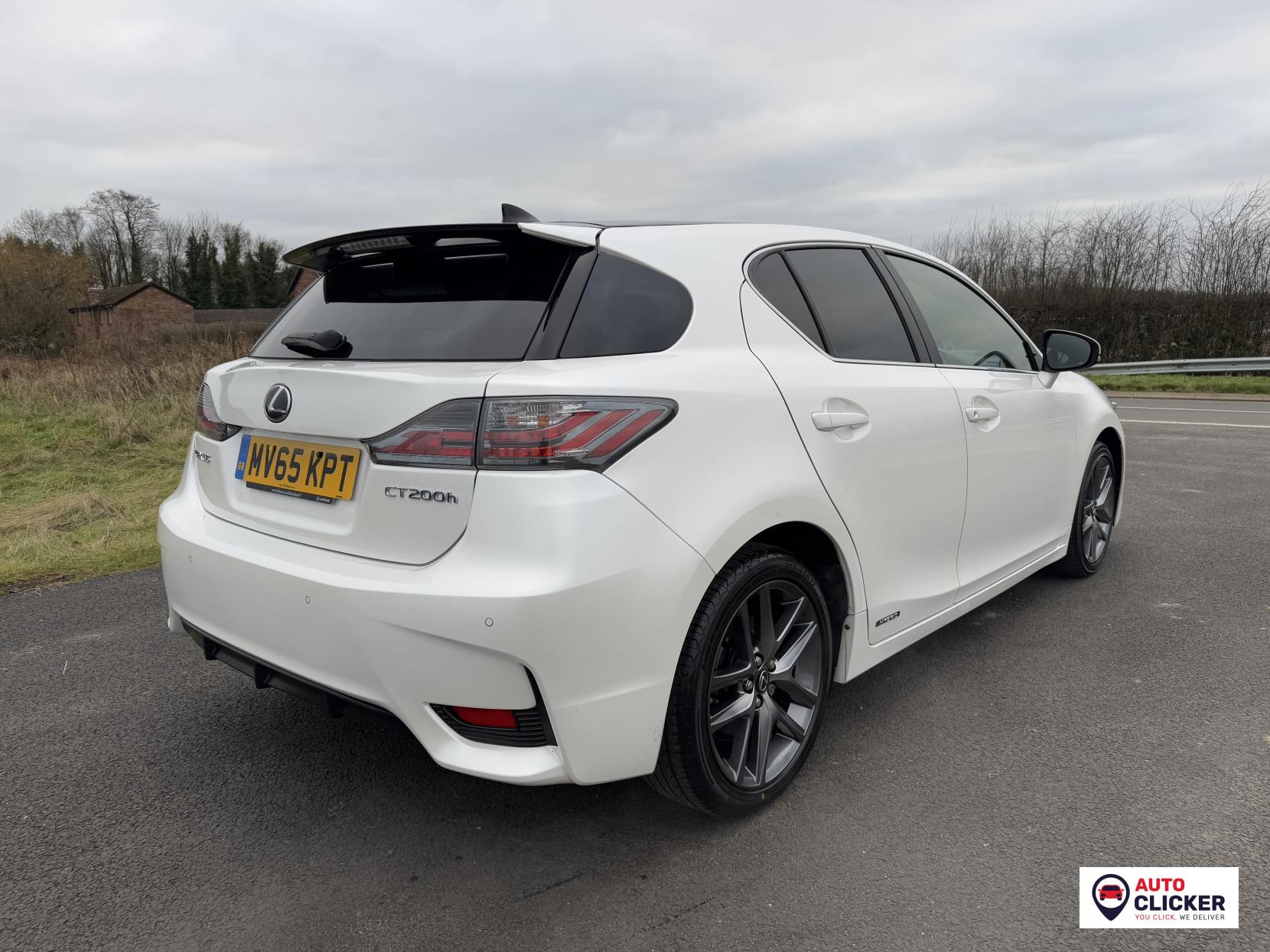 Lexus CT 1.8 200h Advance Plus Hatchback 5dr Petrol Hybrid CVT Euro 6 (s/s) (136 ps)