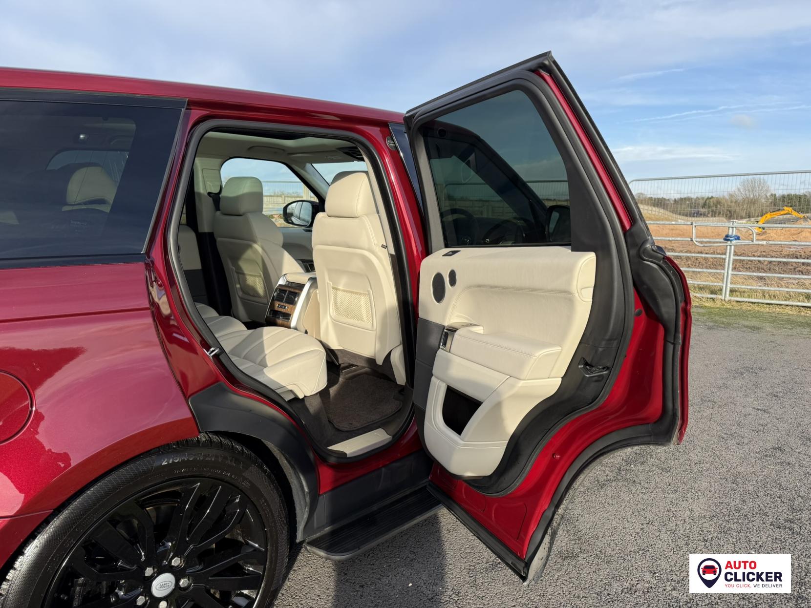 Land Rover Range Rover Sport 3.0 SD V6 HSE SUV 5dr Diesel Auto 4WD Euro 6 (s/s) (306 ps)