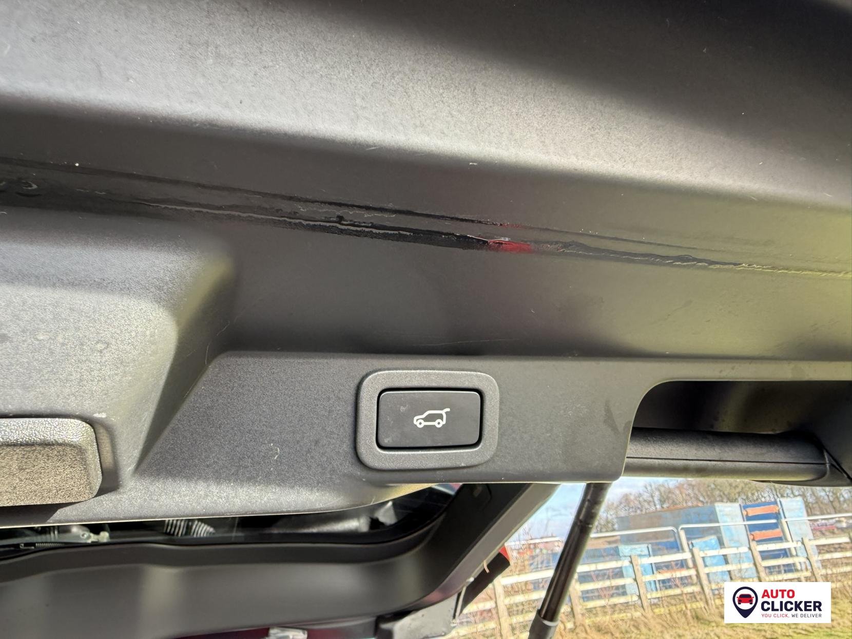 Land Rover Range Rover Sport 3.0 SD V6 HSE SUV 5dr Diesel Auto 4WD Euro 6 (s/s) (306 ps)