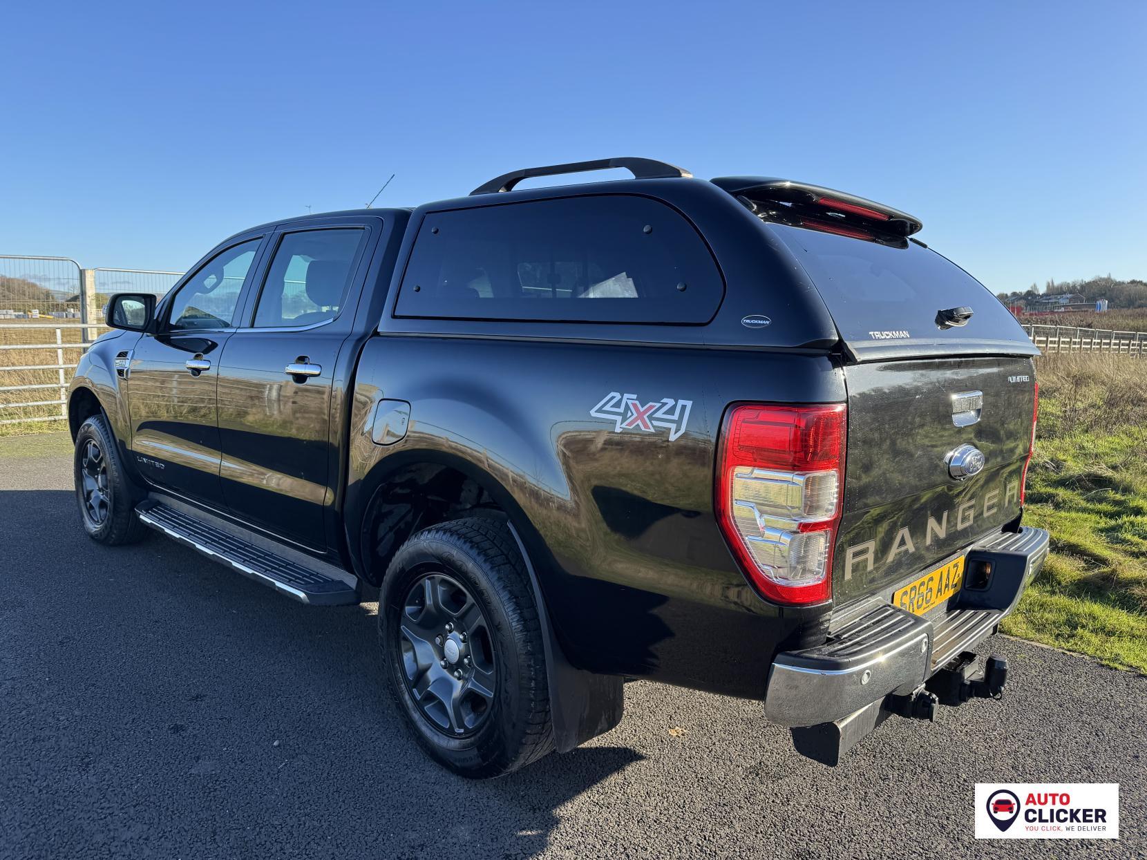 Ford Ranger 2.2 TDCi Limited Super Pickup Extended Cab 4dr Diesel Manual 4WD Euro 5 (150 ps)