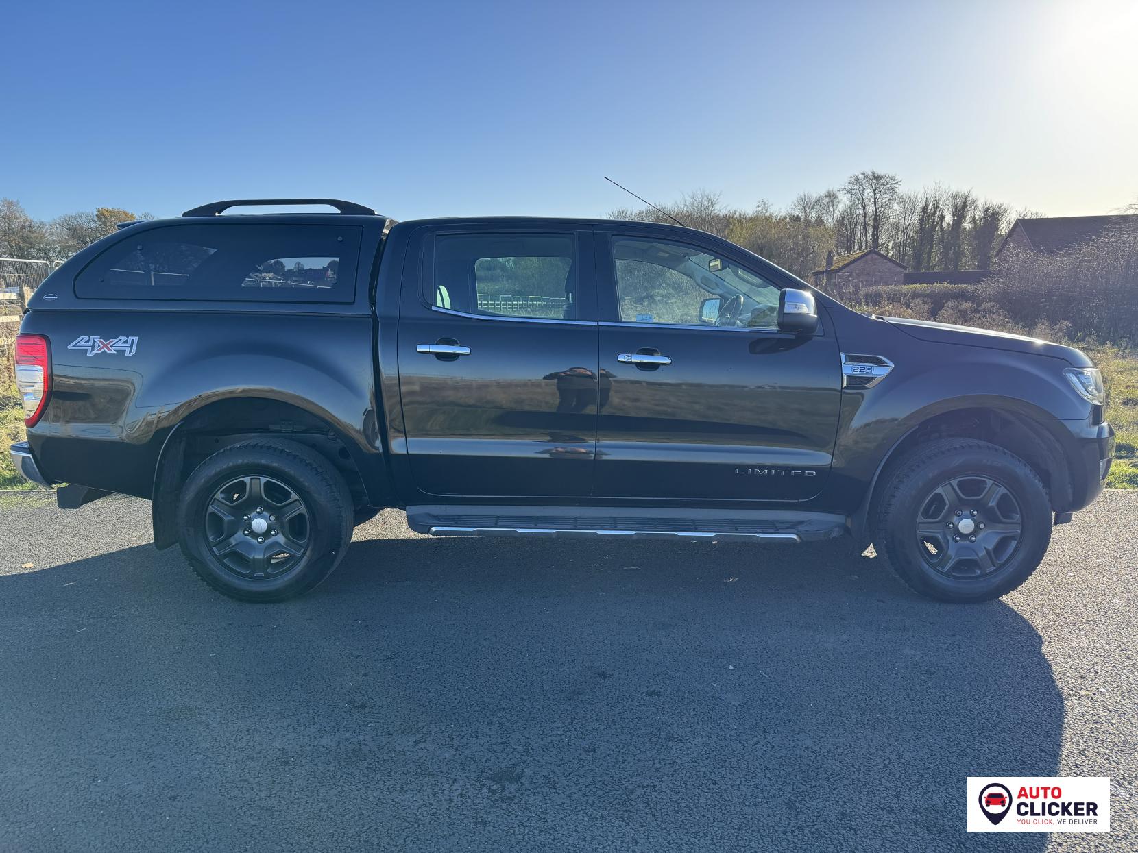 Ford Ranger 2.2 TDCi Limited Super Pickup Extended Cab 4dr Diesel Manual 4WD Euro 5 (150 ps)