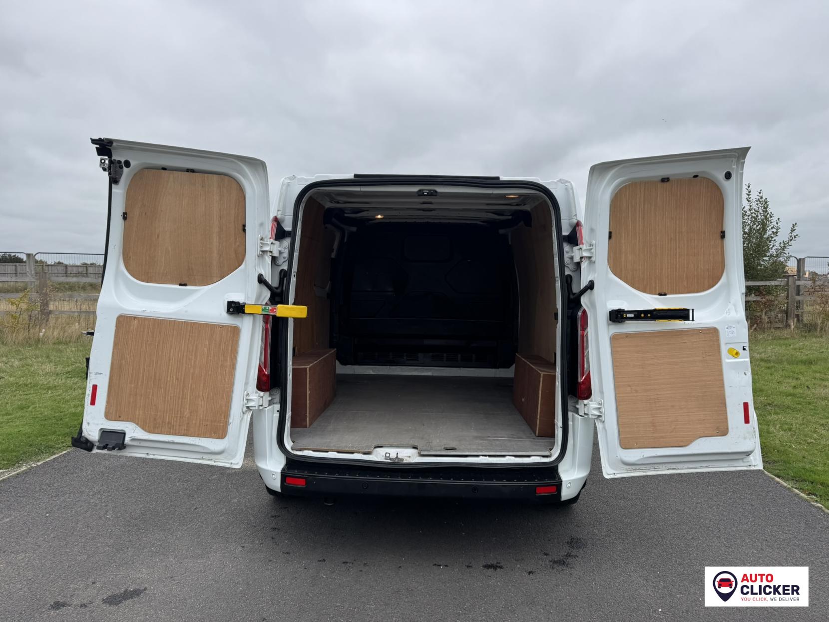 Ford Transit Custom 2.0 300 EcoBlue Trend Panel Van 5dr Diesel Auto L1 H1 Euro 6 (s/s) (130 ps)