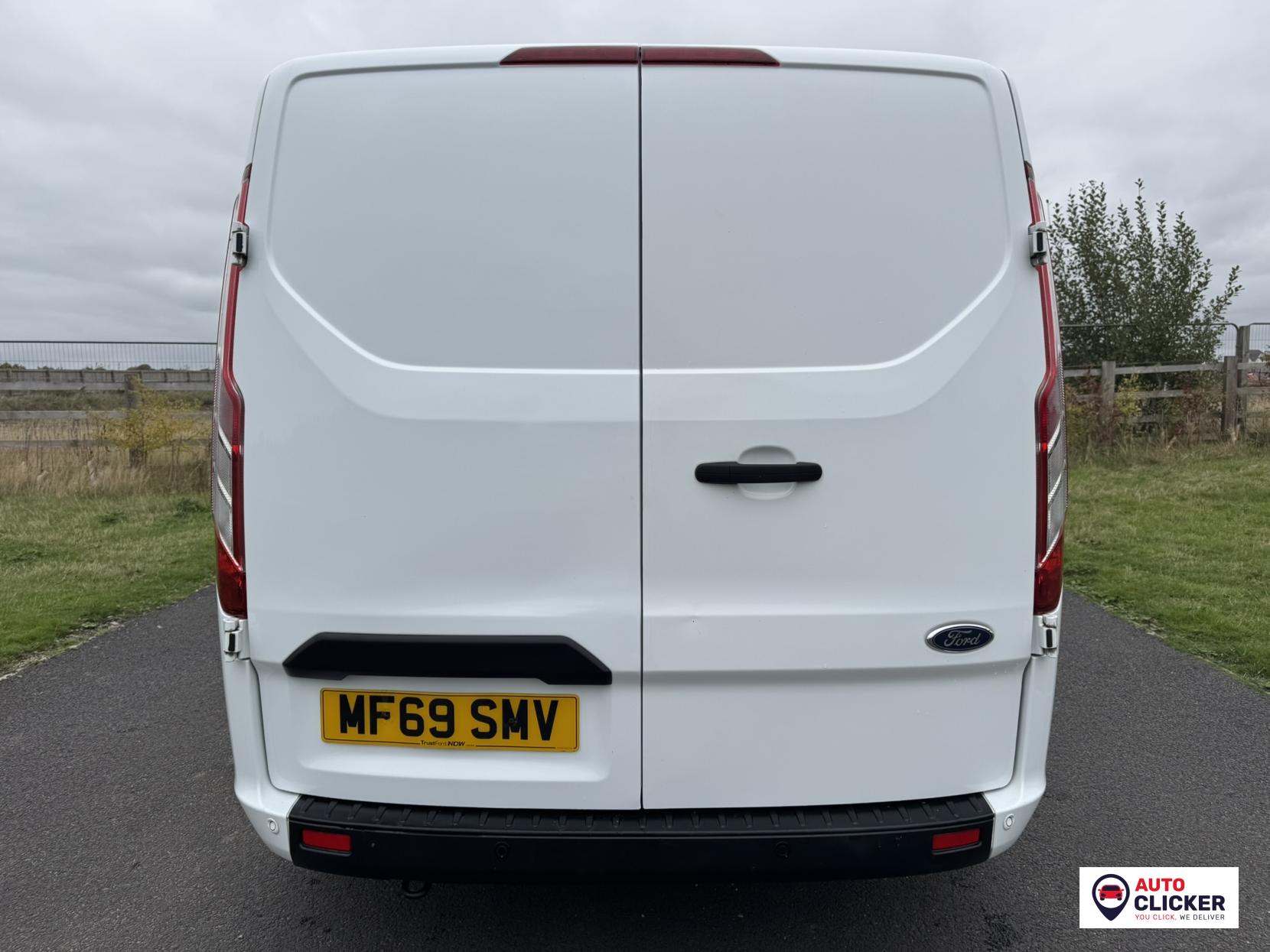Ford Transit Custom 2.0 300 EcoBlue Trend Panel Van 5dr Diesel Auto L1 H1 Euro 6 (s/s) (130 ps)
