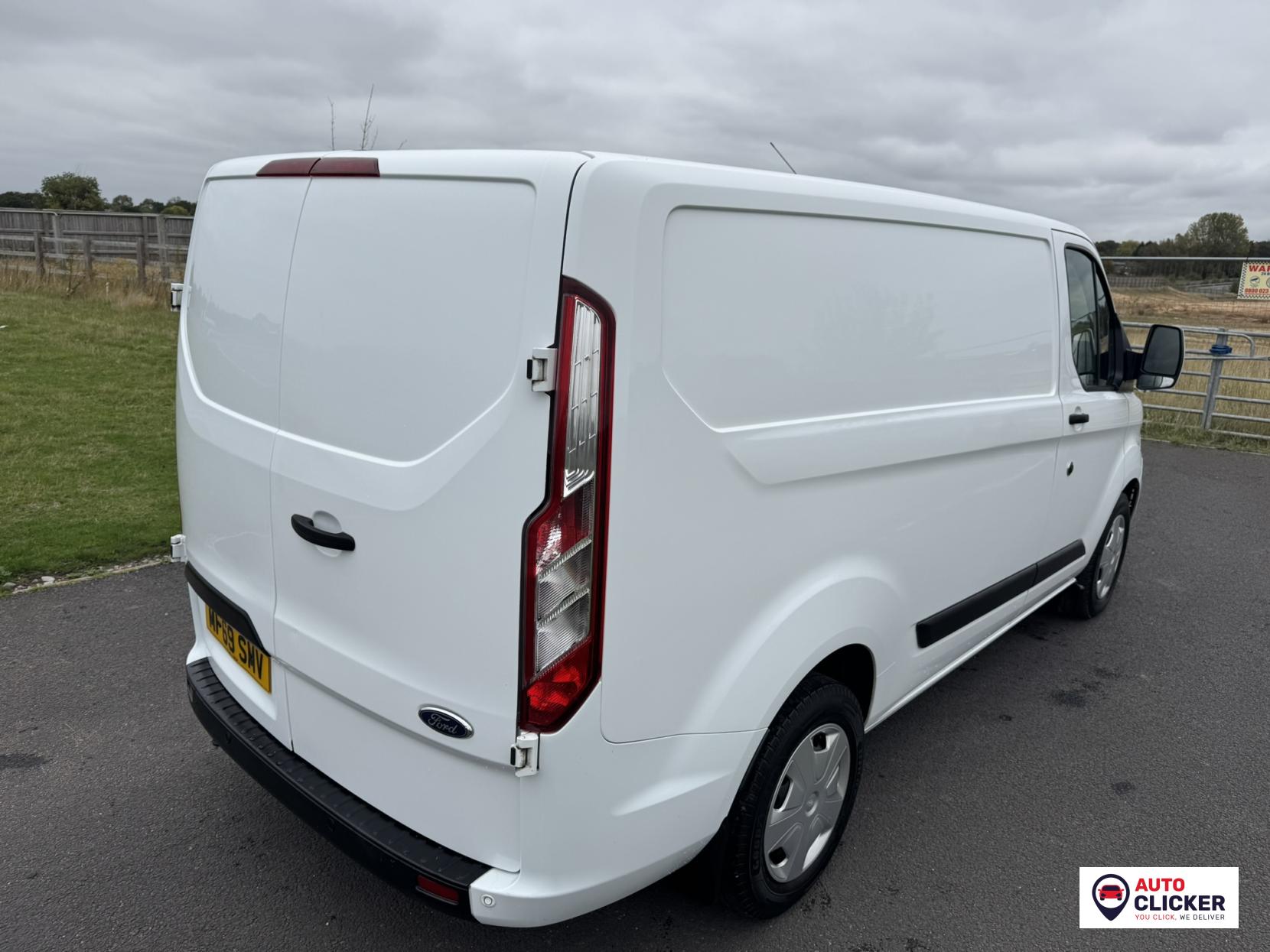 Ford Transit Custom 2.0 300 EcoBlue Trend Panel Van 5dr Diesel Auto L1 H1 Euro 6 (s/s) (130 ps)