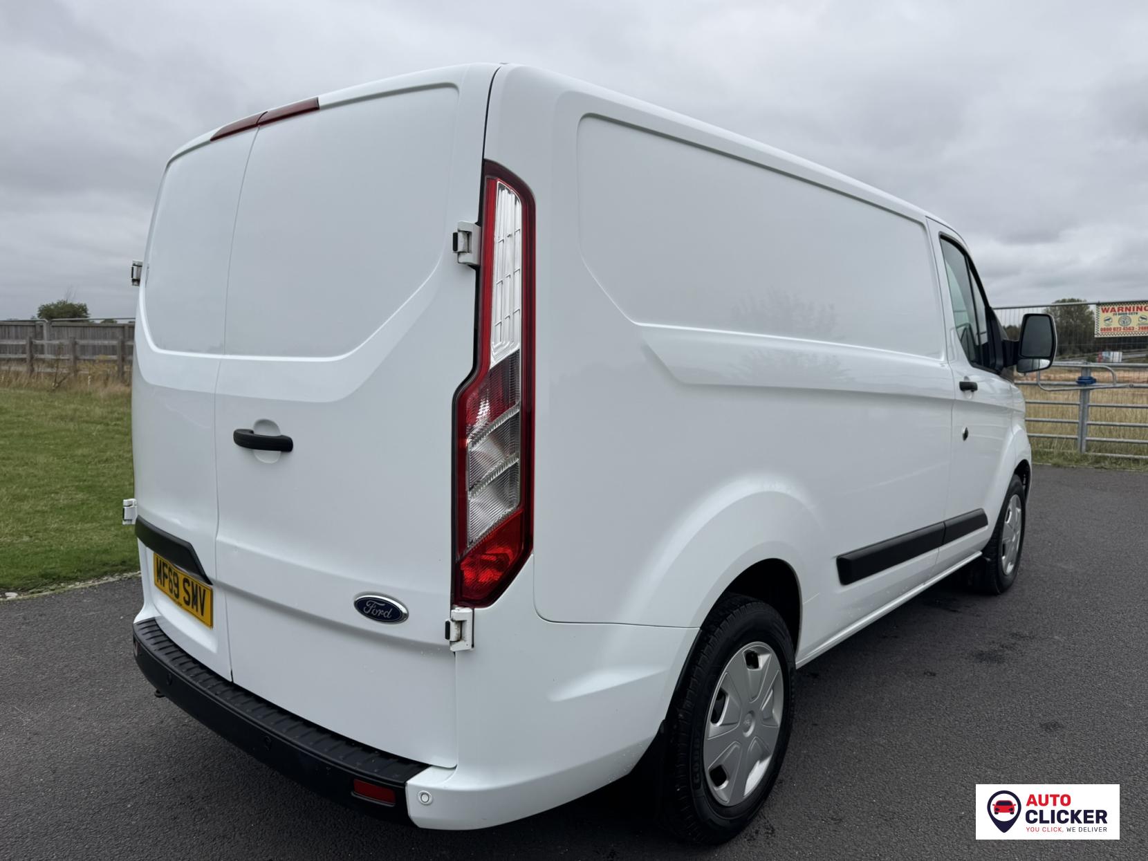 Ford Transit Custom 2.0 300 EcoBlue Trend Panel Van 5dr Diesel Auto L1 H1 Euro 6 (s/s) (130 ps)
