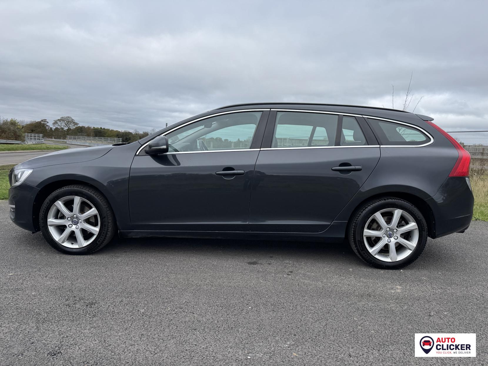 Volvo V60 2.0 D2 SE Nav Estate 5dr Diesel Manual Euro 6 (s/s) (120 ps)