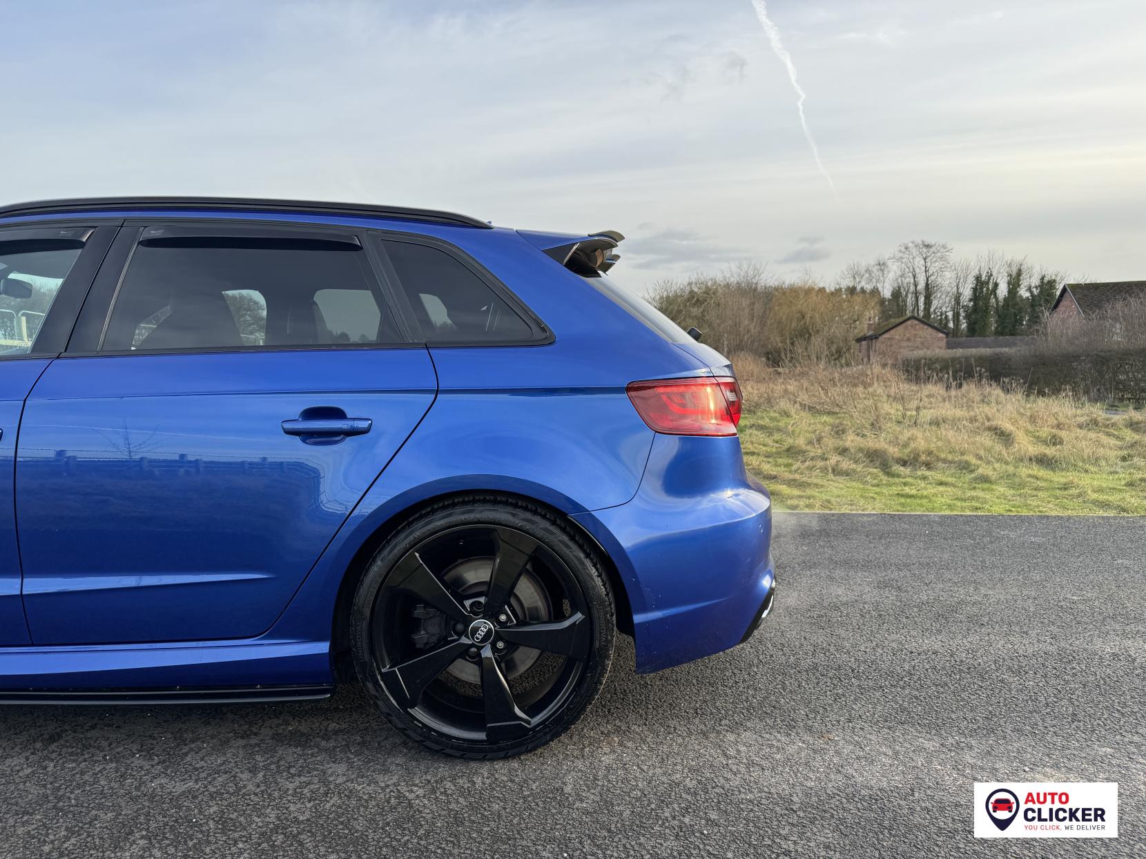 Audi RS3 2.5 TFSI Sportback 5dr Petrol S Tronic quattro Euro 6 (s/s) (Nav) (367 ps)