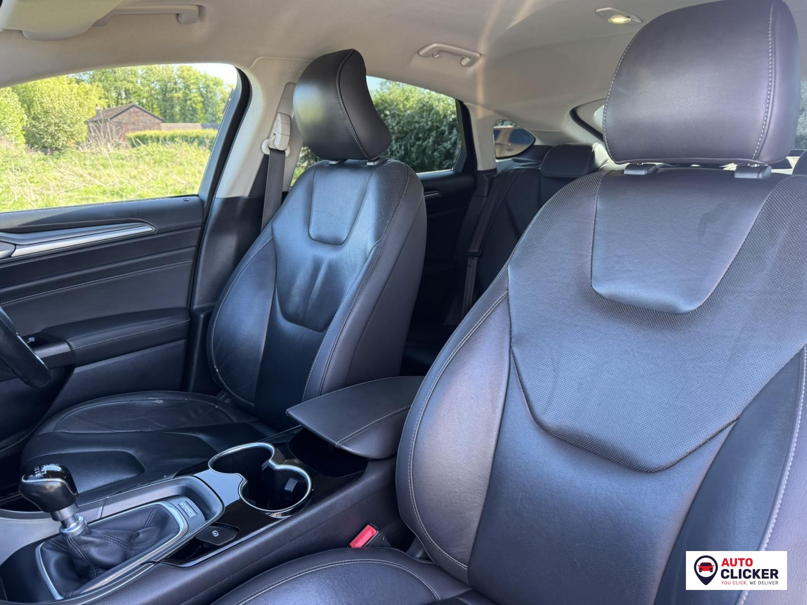 Ford Mondeo 2.0 TDCi Titanium Hatchback 5dr Diesel Manual Euro 6 (s/s) (150 ps)