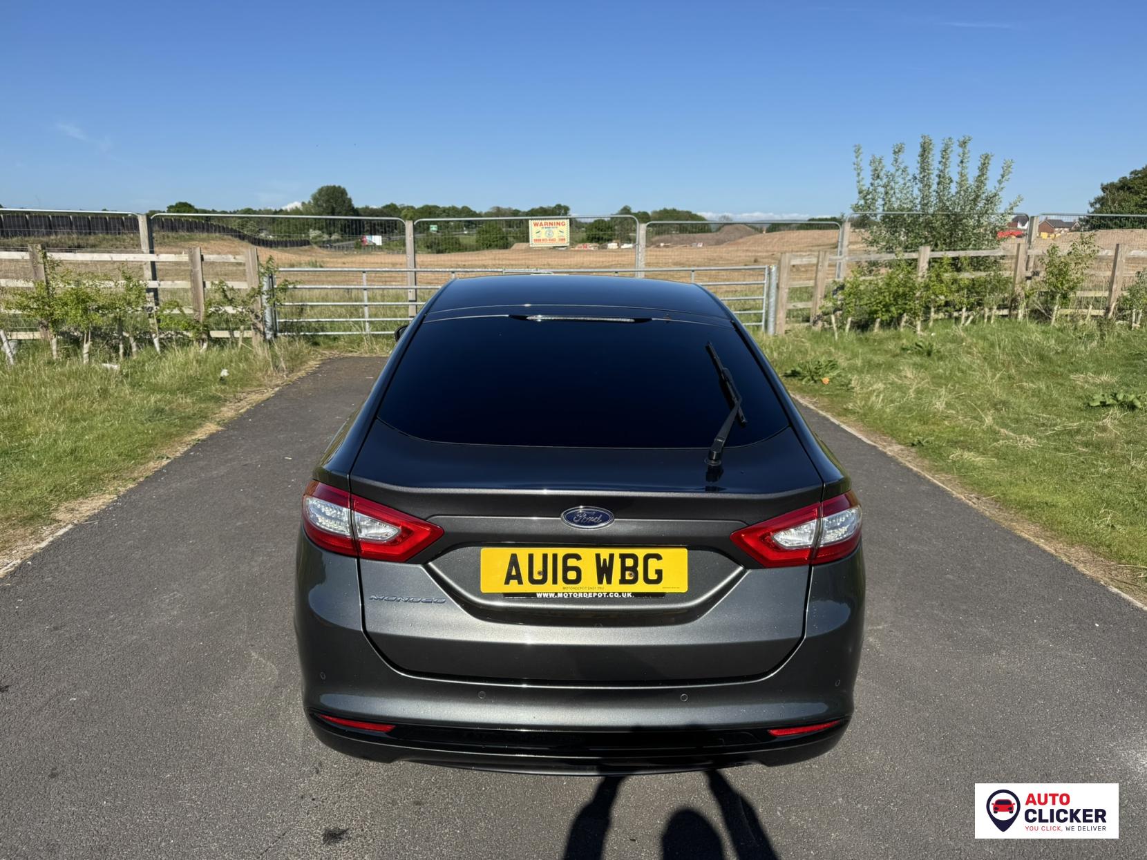 Ford Mondeo 2.0 TDCi Titanium Hatchback 5dr Diesel Manual Euro 6 (s/s) (150 ps)