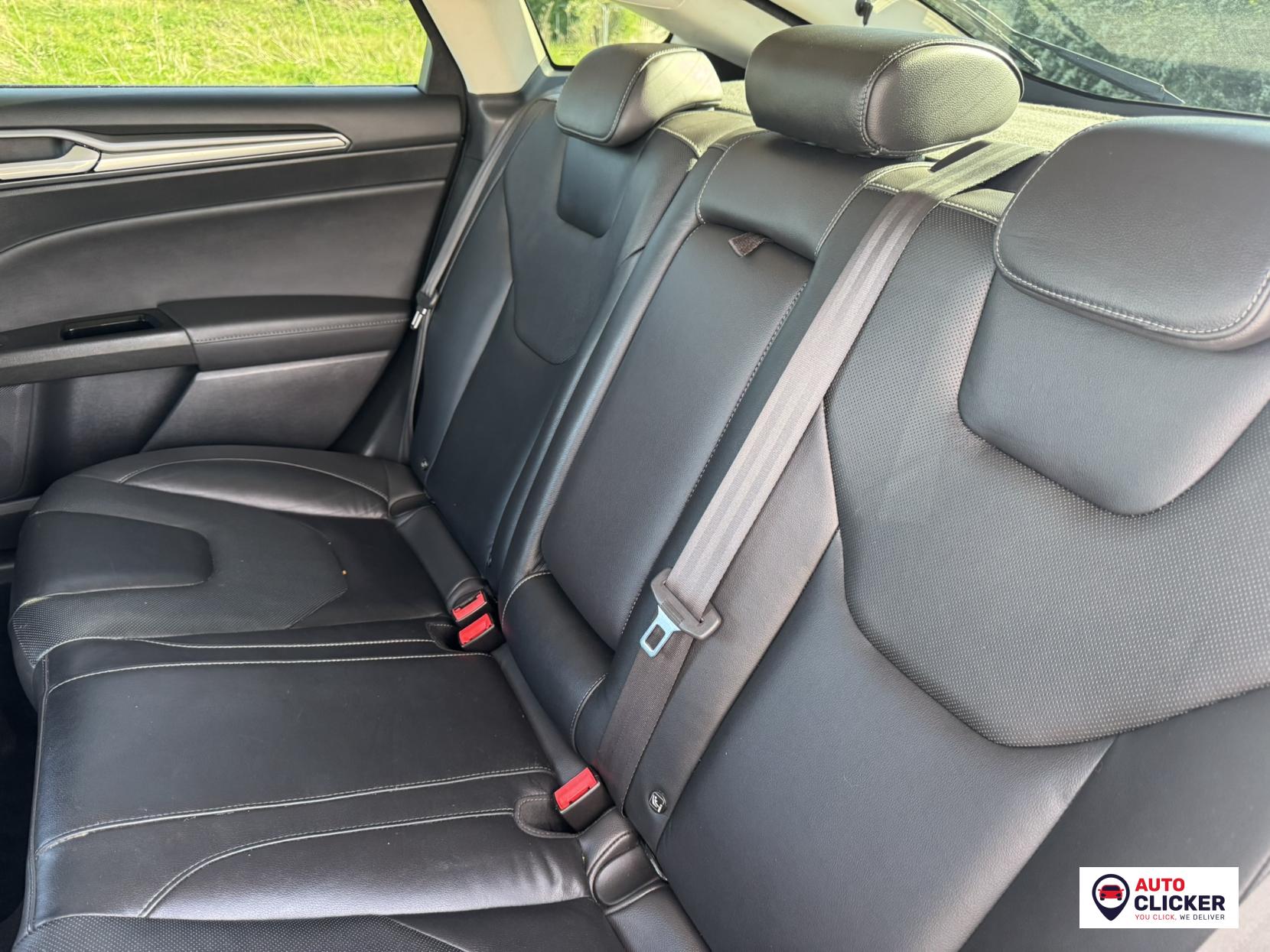 Ford Mondeo 2.0 TDCi Titanium Hatchback 5dr Diesel Manual Euro 6 (s/s) (150 ps)