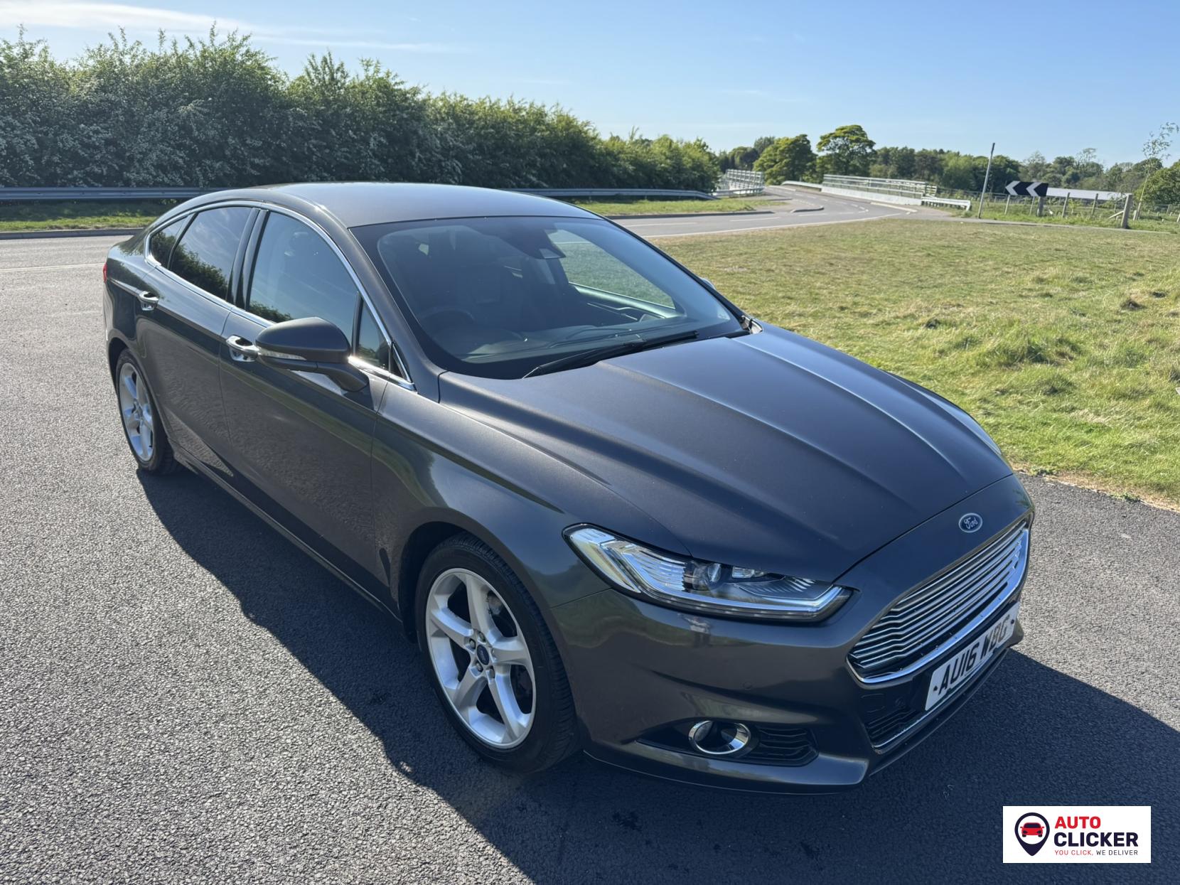 Ford Mondeo 2.0 TDCi Titanium Hatchback 5dr Diesel Manual Euro 6 (s/s) (150 ps)