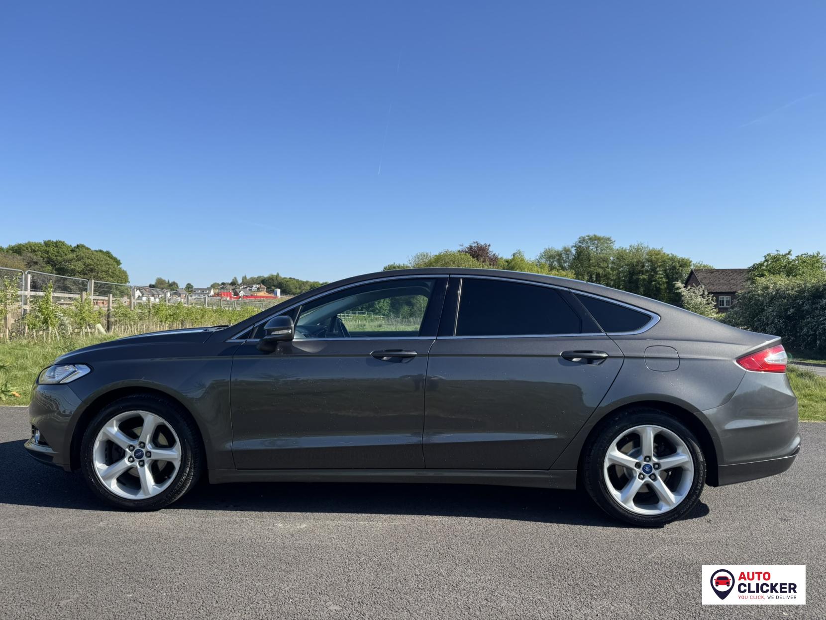 Ford Mondeo 2.0 TDCi Titanium Hatchback 5dr Diesel Manual Euro 6 (s/s) (150 ps)