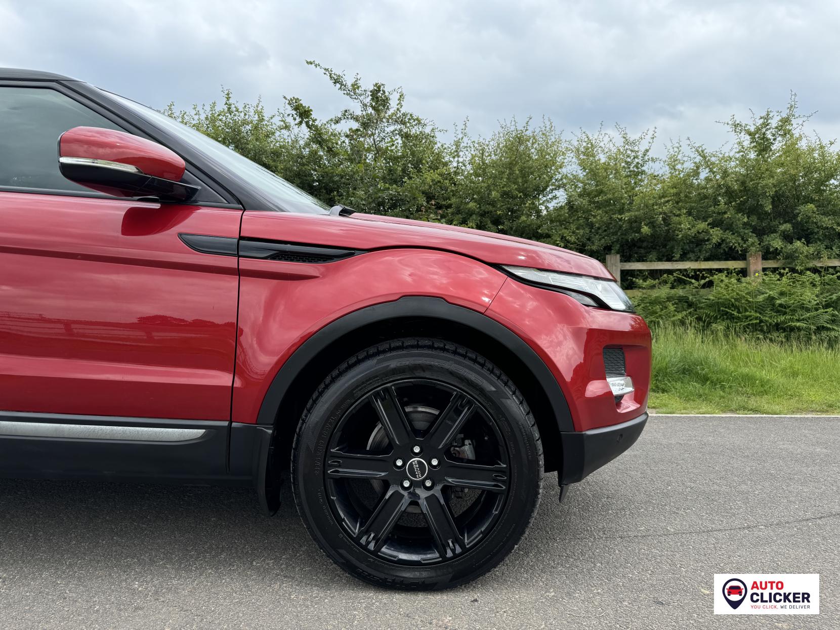 Land Rover Range Rover Evoque 2.2 SD4 Pure SUV 5dr Diesel Auto 4WD Euro 5 (190 ps)