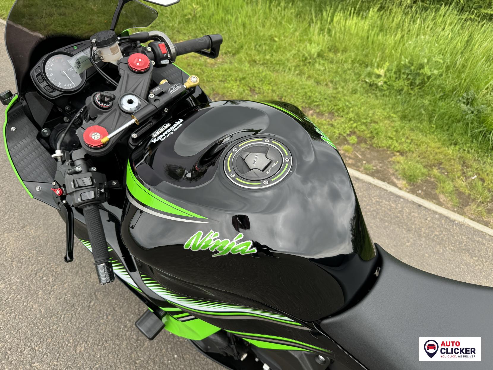 Kawasaki ZX-6R 636 Ninja (KRT Ed) Super Sports Petrol Manual (129 bhp)