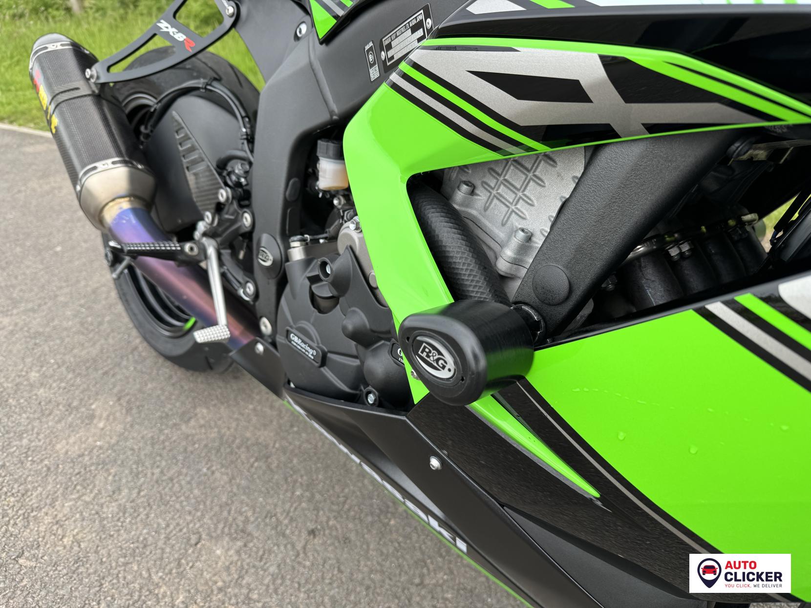 Kawasaki ZX-6R 636 Ninja (KRT Ed) Super Sports Petrol Manual (129 bhp)