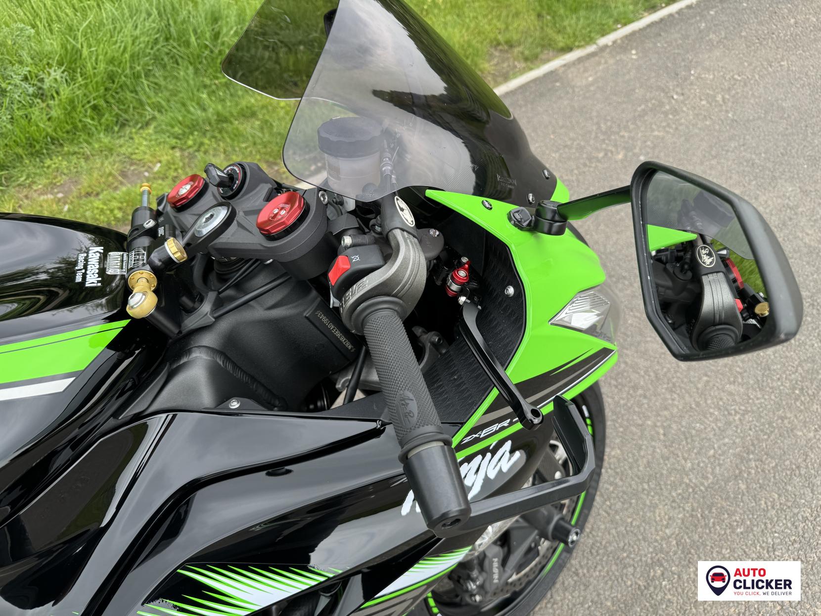 Kawasaki ZX-6R 636 Ninja (KRT Ed) Super Sports Petrol Manual (129 bhp)