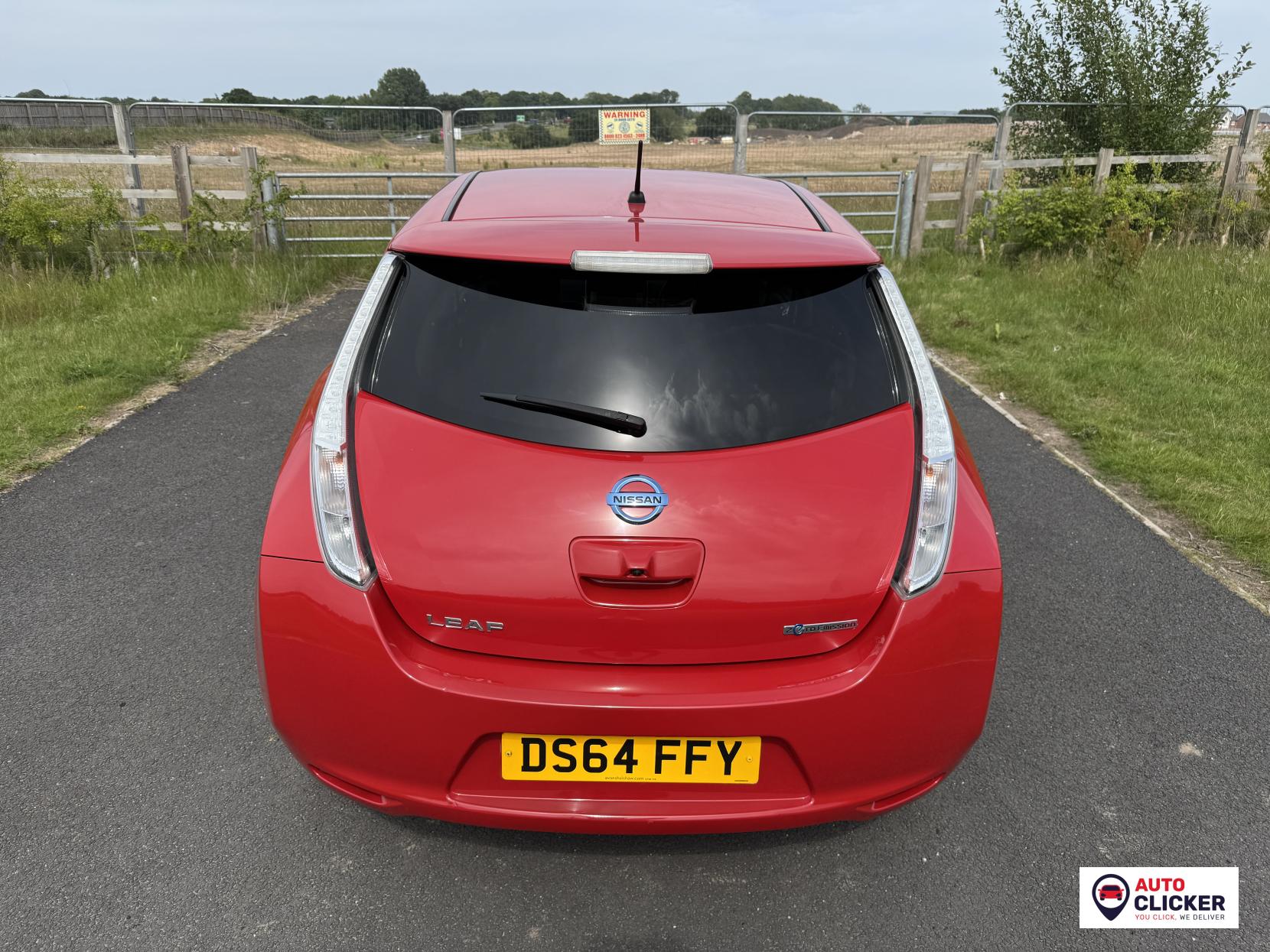 Nissan Leaf 24kWh Tekna Hatchback 5dr Electric Auto (107 bhp)