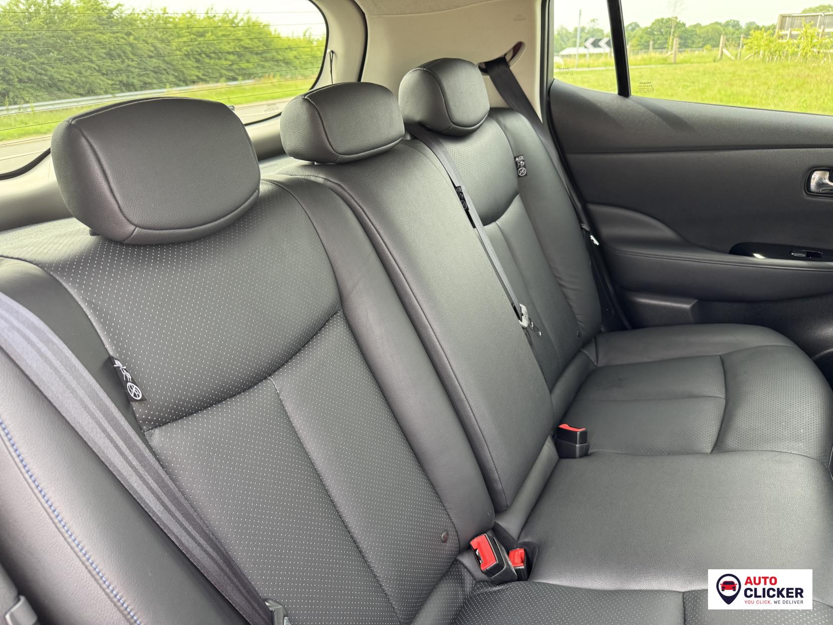 Nissan Leaf 24kWh Tekna Hatchback 5dr Electric Auto (107 bhp)