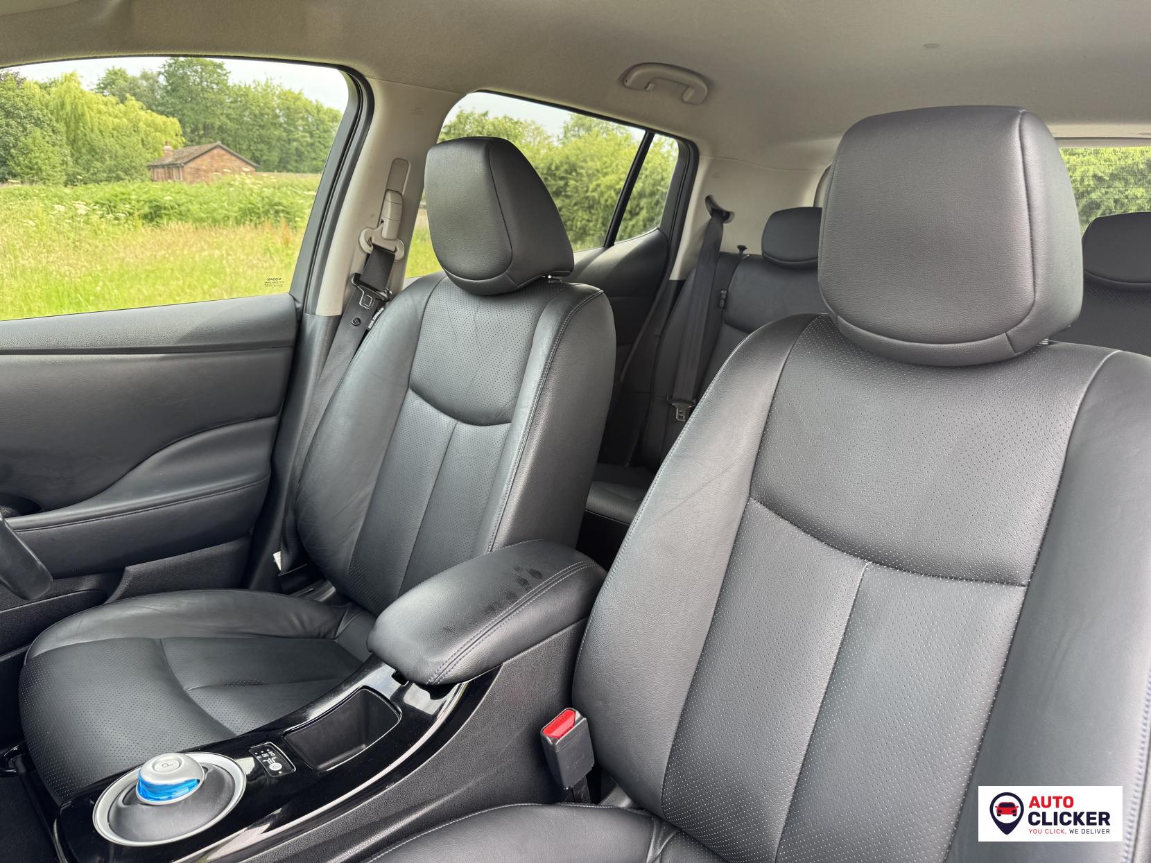 Nissan Leaf 24kWh Tekna Hatchback 5dr Electric Auto (107 bhp)