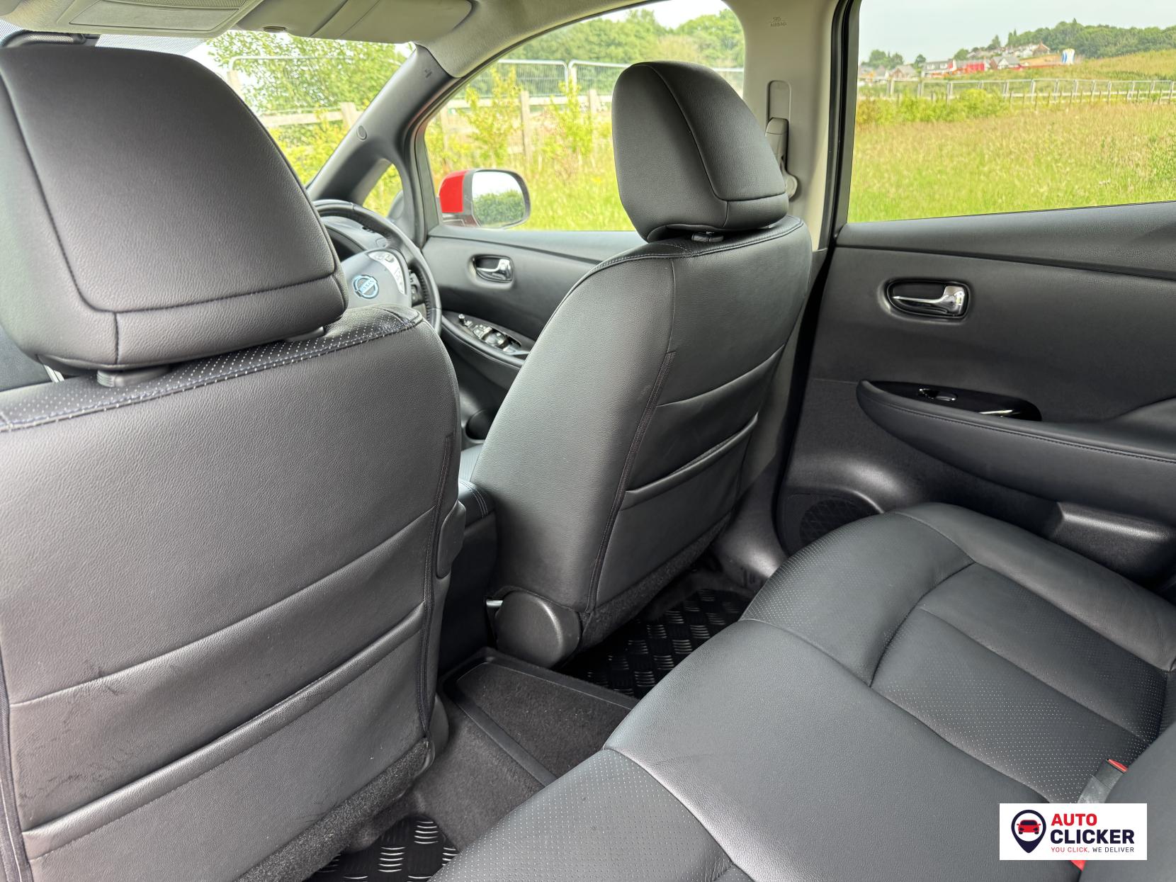 Nissan Leaf 24kWh Tekna Hatchback 5dr Electric Auto (107 bhp)