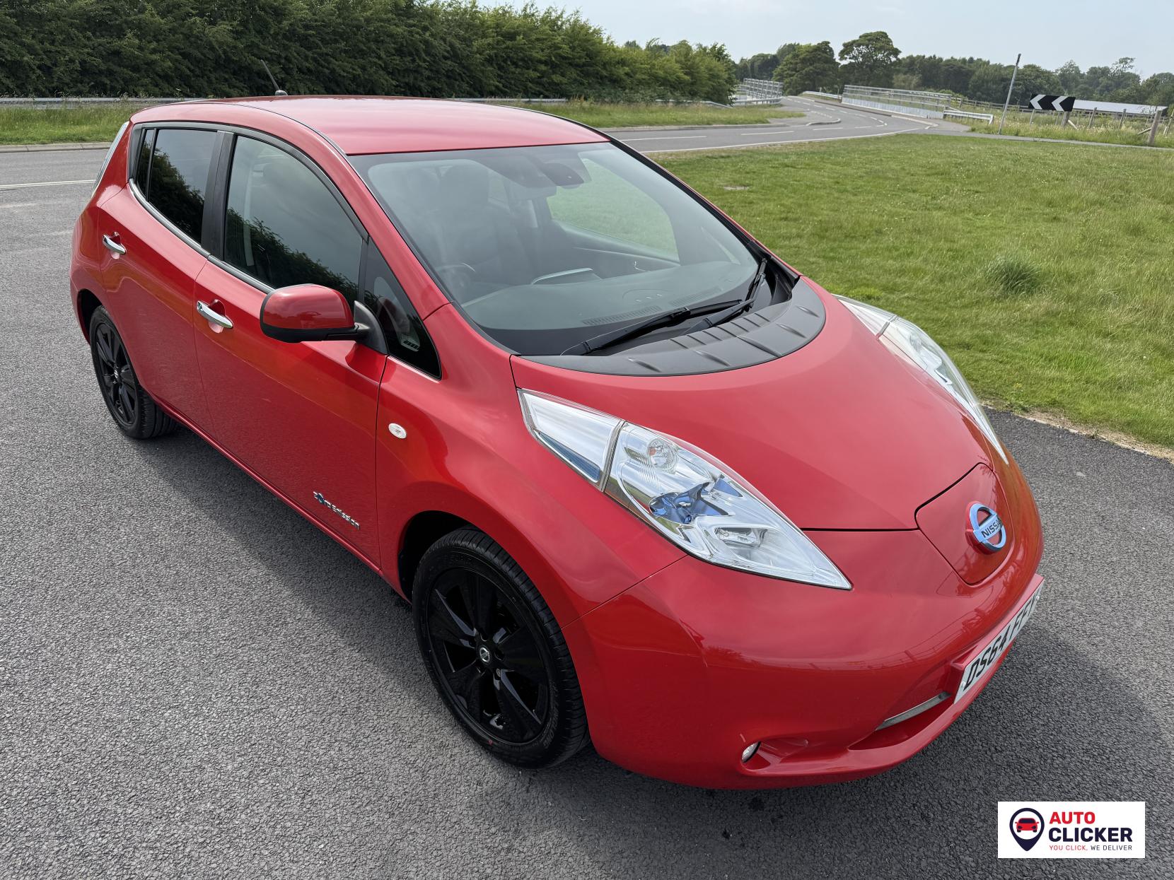Nissan Leaf 24kWh Tekna Hatchback 5dr Electric Auto (107 bhp)