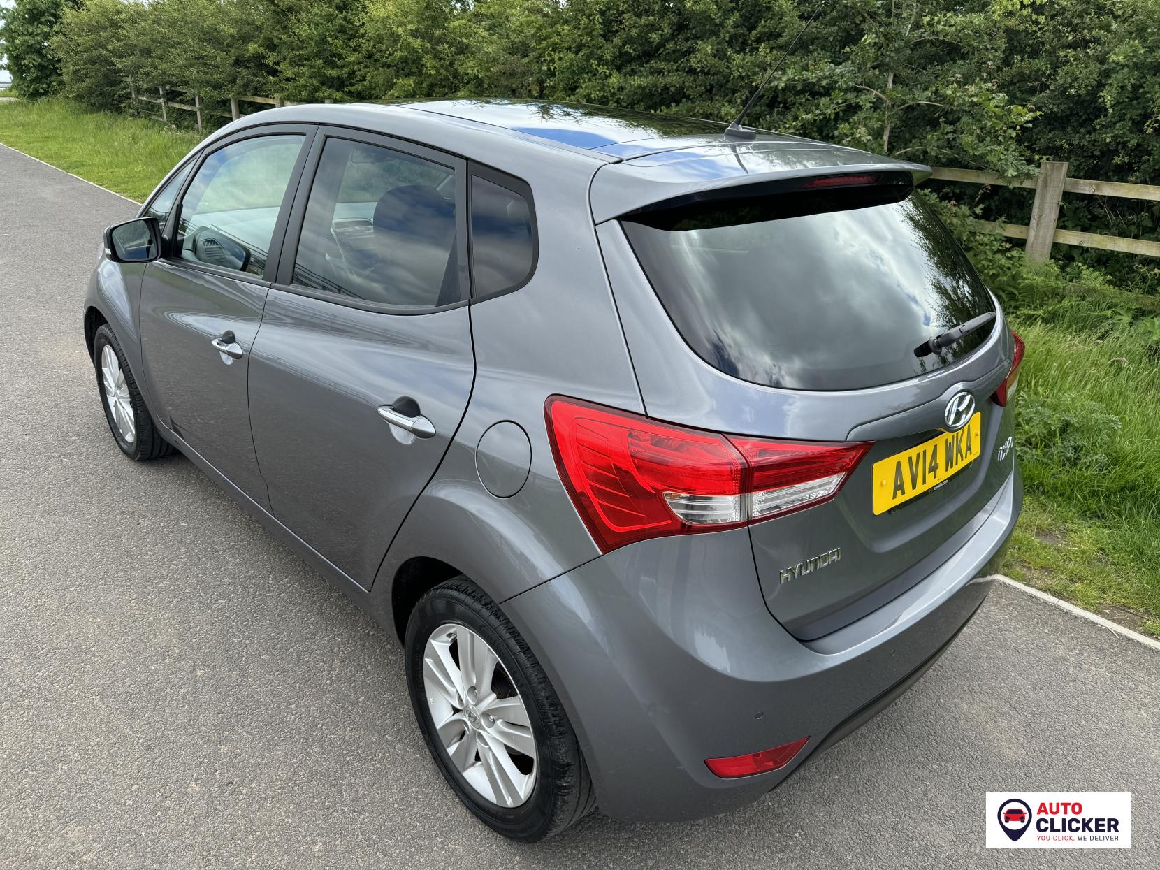 Hyundai ix20 1.4 Style Hatchback 5dr Petrol Manual Euro 5 (90 bhp)