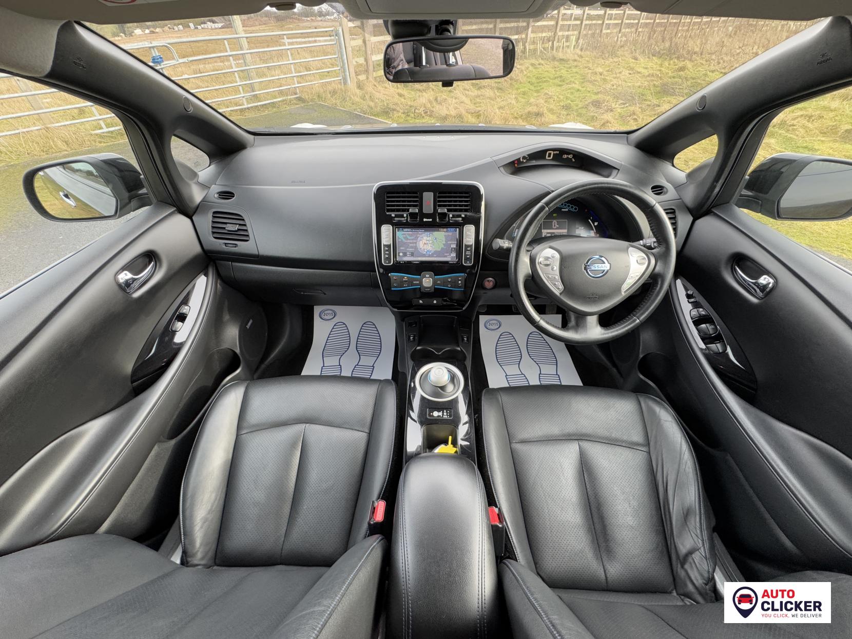 Nissan Leaf 24kWh Tekna Hatchback 5dr Electric Auto (107 bhp)