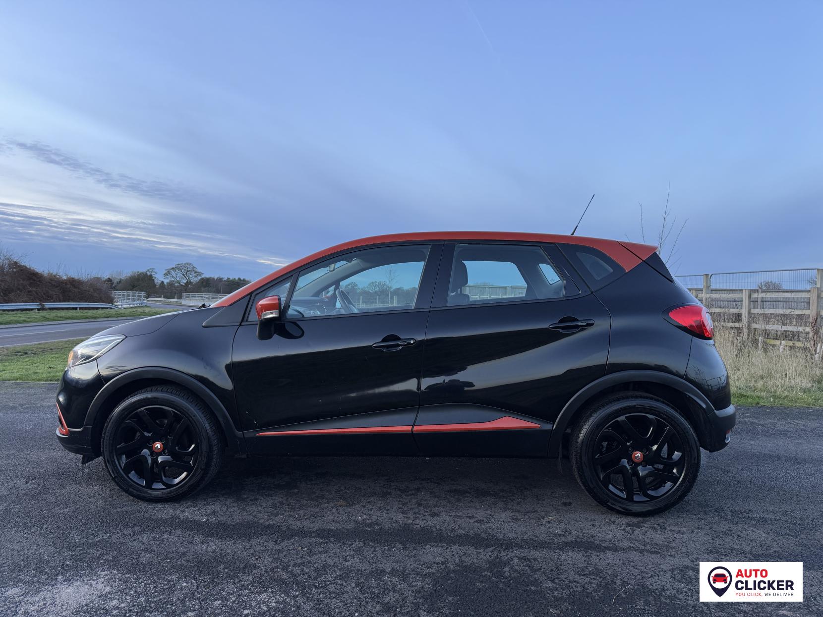 Renault Captur 1.2 TCe Dynamique MediaNav SUV 5dr Petrol EDC Euro 5 (120 ps)