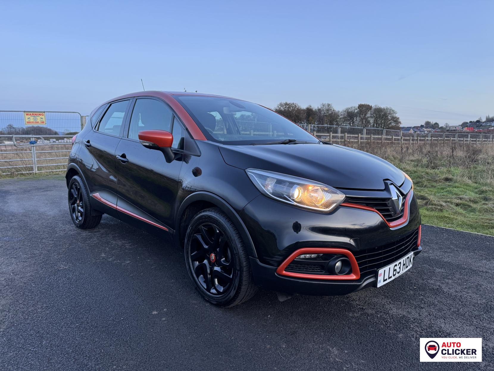 Renault Captur 1.2 TCe Dynamique MediaNav SUV 5dr Petrol EDC Euro 5 (120 ps)