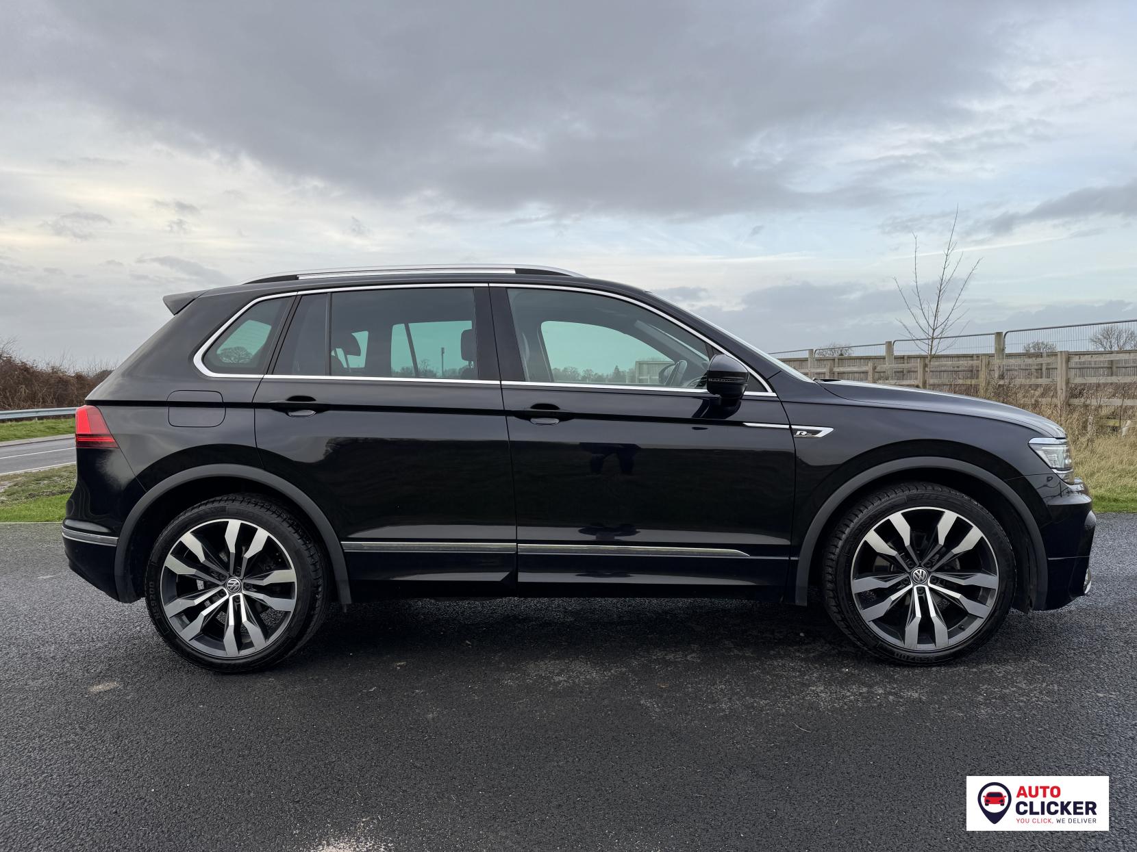 Volkswagen Tiguan 2.0 TDI R-Line SUV 5dr Diesel DSG Euro 6 (s/s) (150 ps)