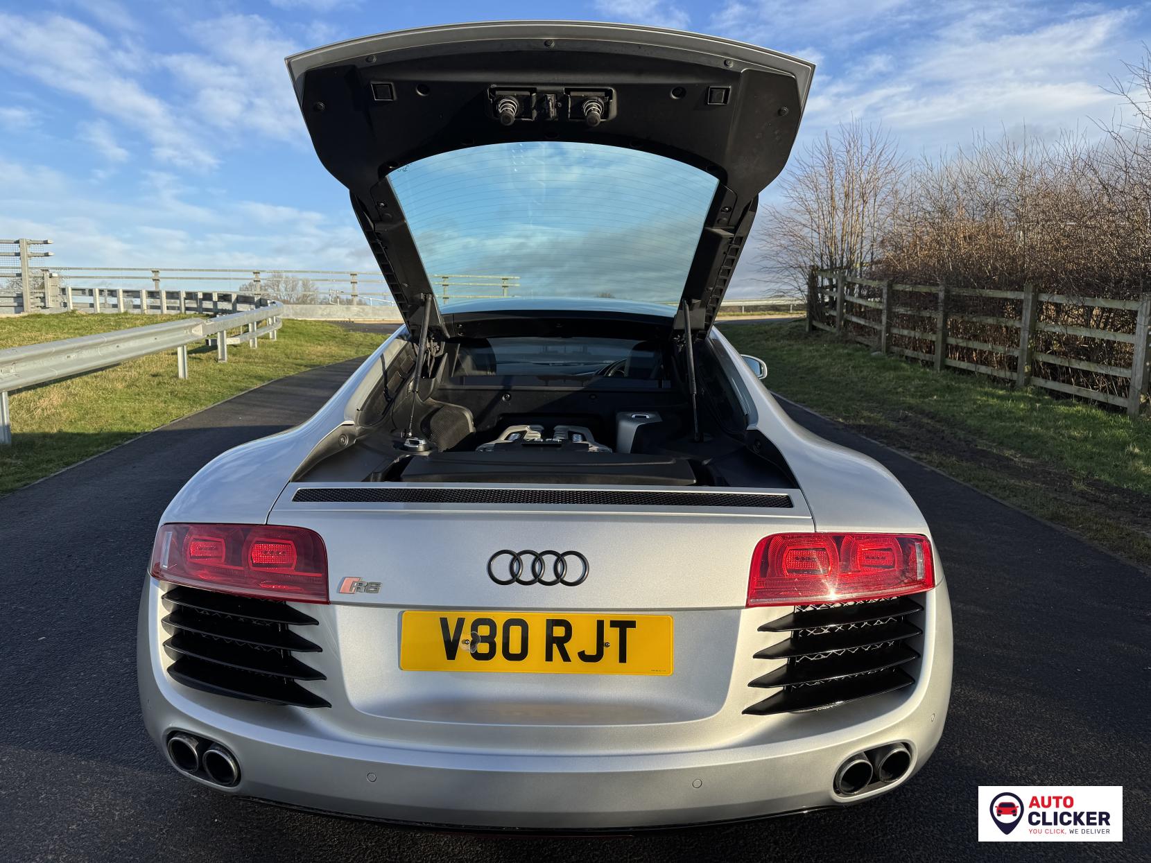 Audi R8 4.2 FSI V8 Coupe 2dr Petrol Manual quattro Euro 4 (420 ps)