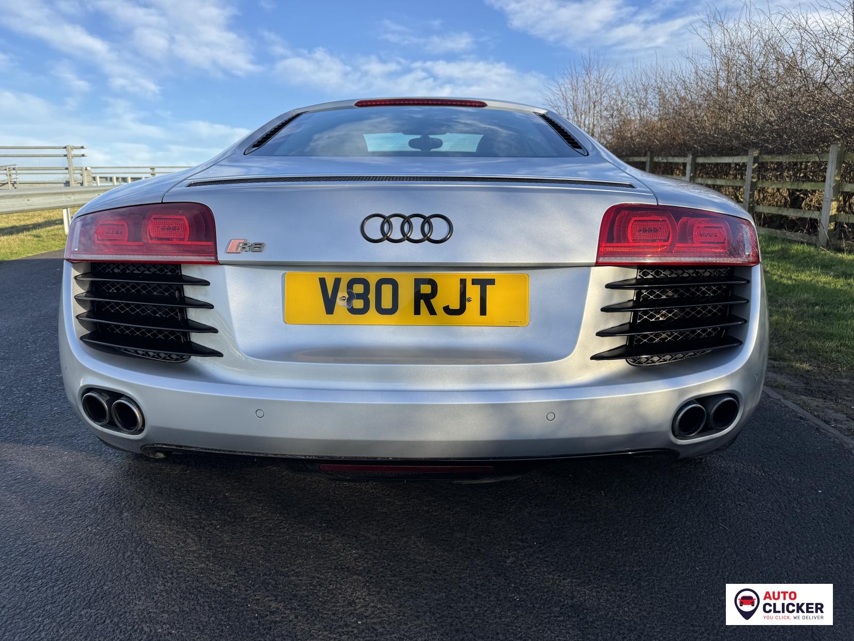 Audi R8 4.2 FSI V8 Coupe 2dr Petrol Manual quattro Euro 4 (420 ps)