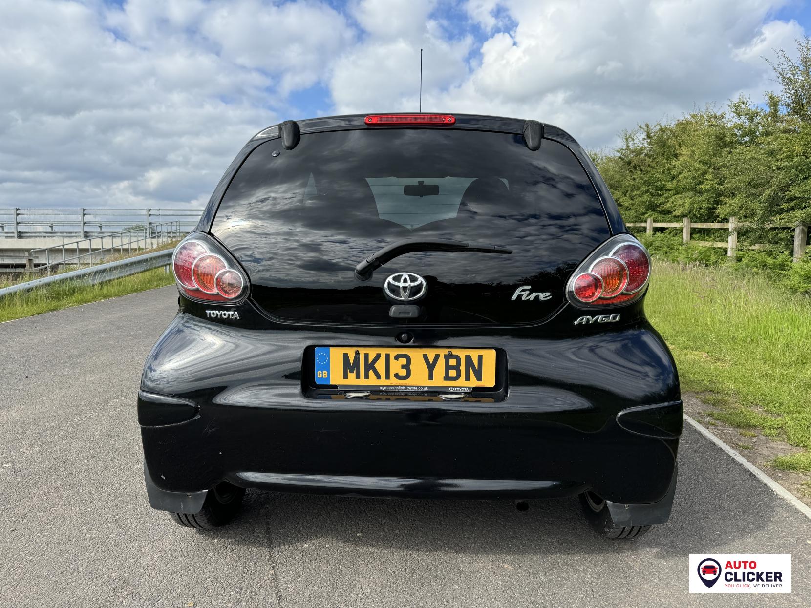 Toyota AYGO 1.0 VVT-i Fire Hatchback 5dr Petrol Manual Euro 5 (67 ps)