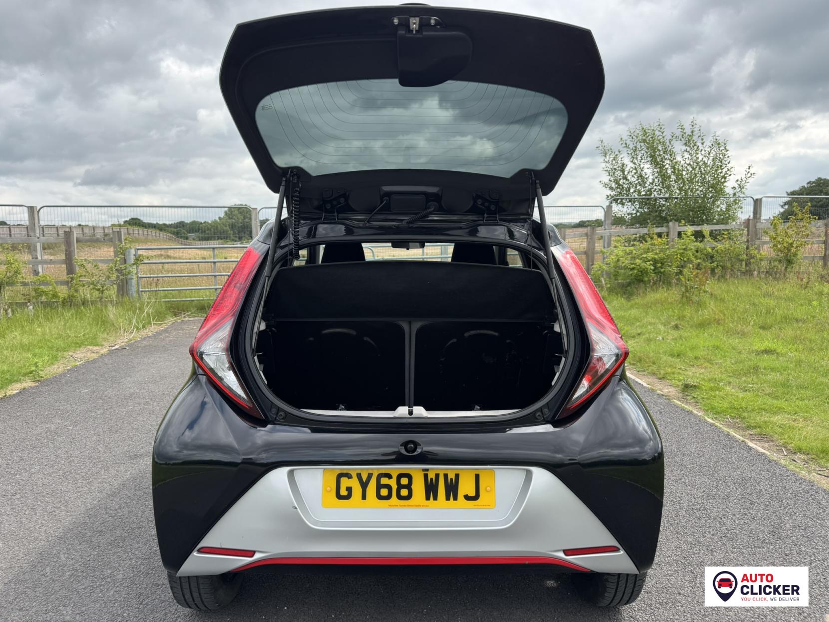 Toyota AYGO 1.0 VVT-i x-trend Funroof 5dr Petrol x-shift Euro 6 (71 ps)