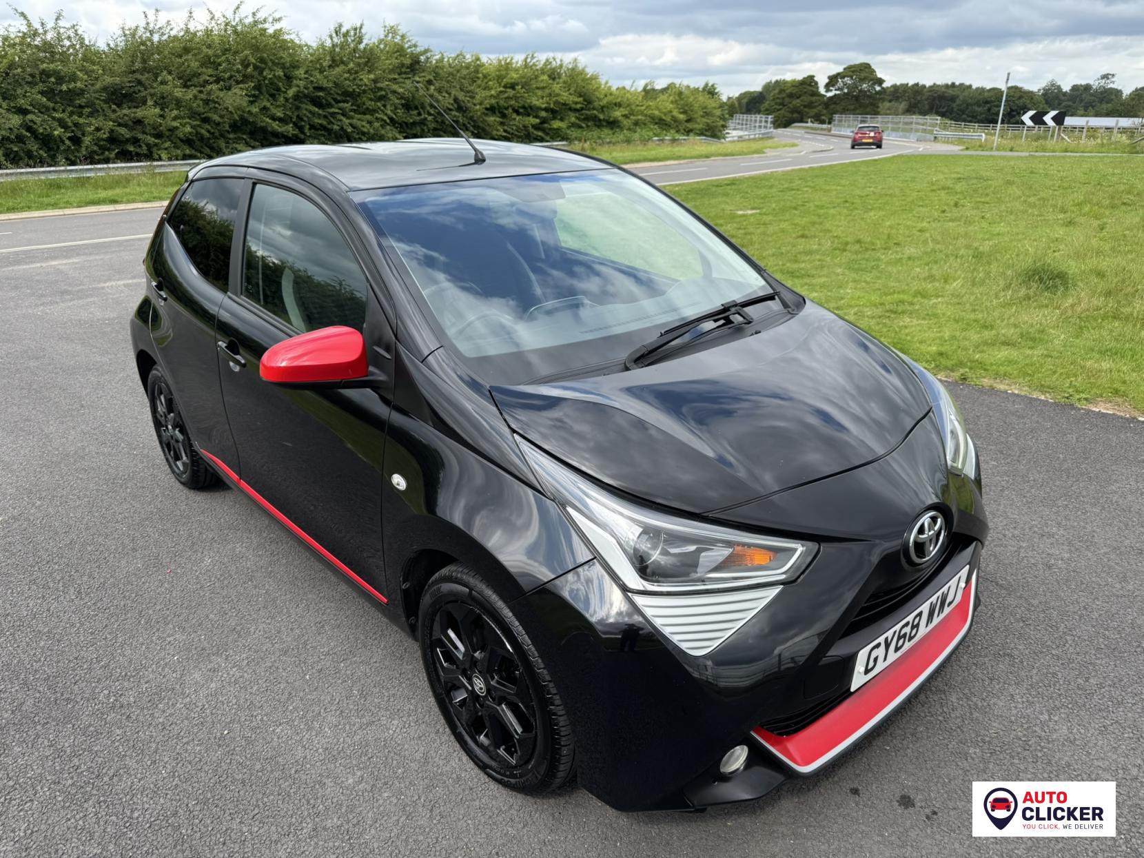 Toyota AYGO 1.0 VVT-i x-trend Funroof 5dr Petrol x-shift Euro 6 (71 ps)