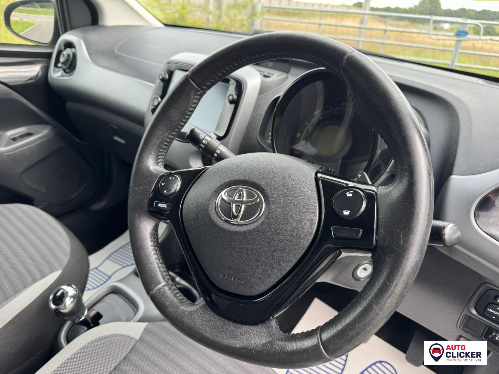 Toyota AYGO 1.0 VVT-i x-trend Funroof 5dr Petrol x-shift Euro 6 (71 ps)