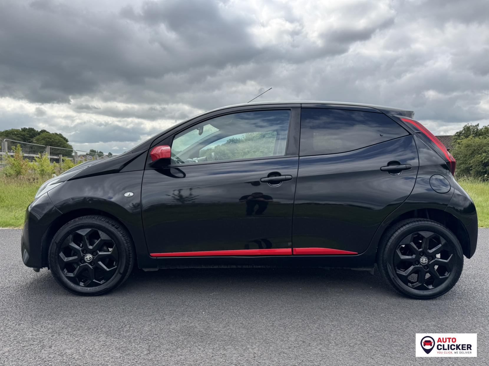 Toyota AYGO 1.0 VVT-i x-trend Funroof 5dr Petrol x-shift Euro 6 (71 ps)