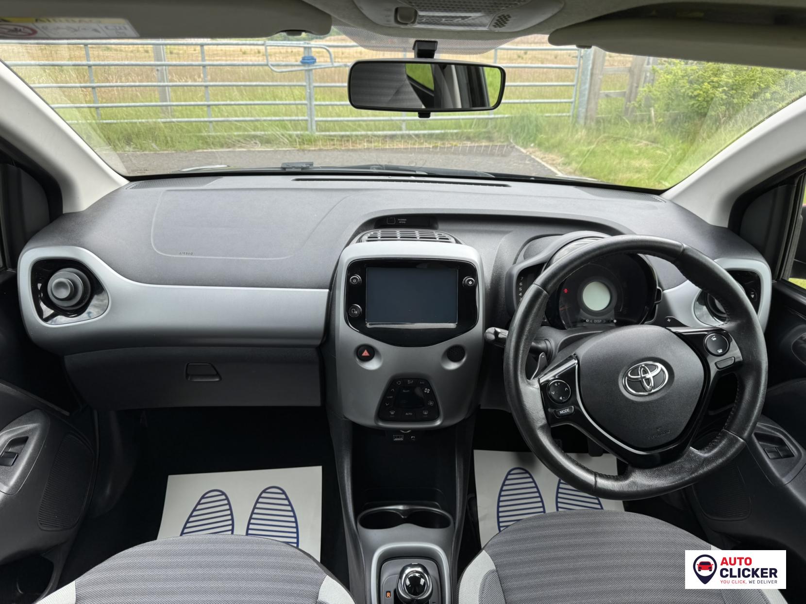 Toyota AYGO 1.0 VVT-i x-trend Funroof 5dr Petrol x-shift Euro 6 (71 ps)