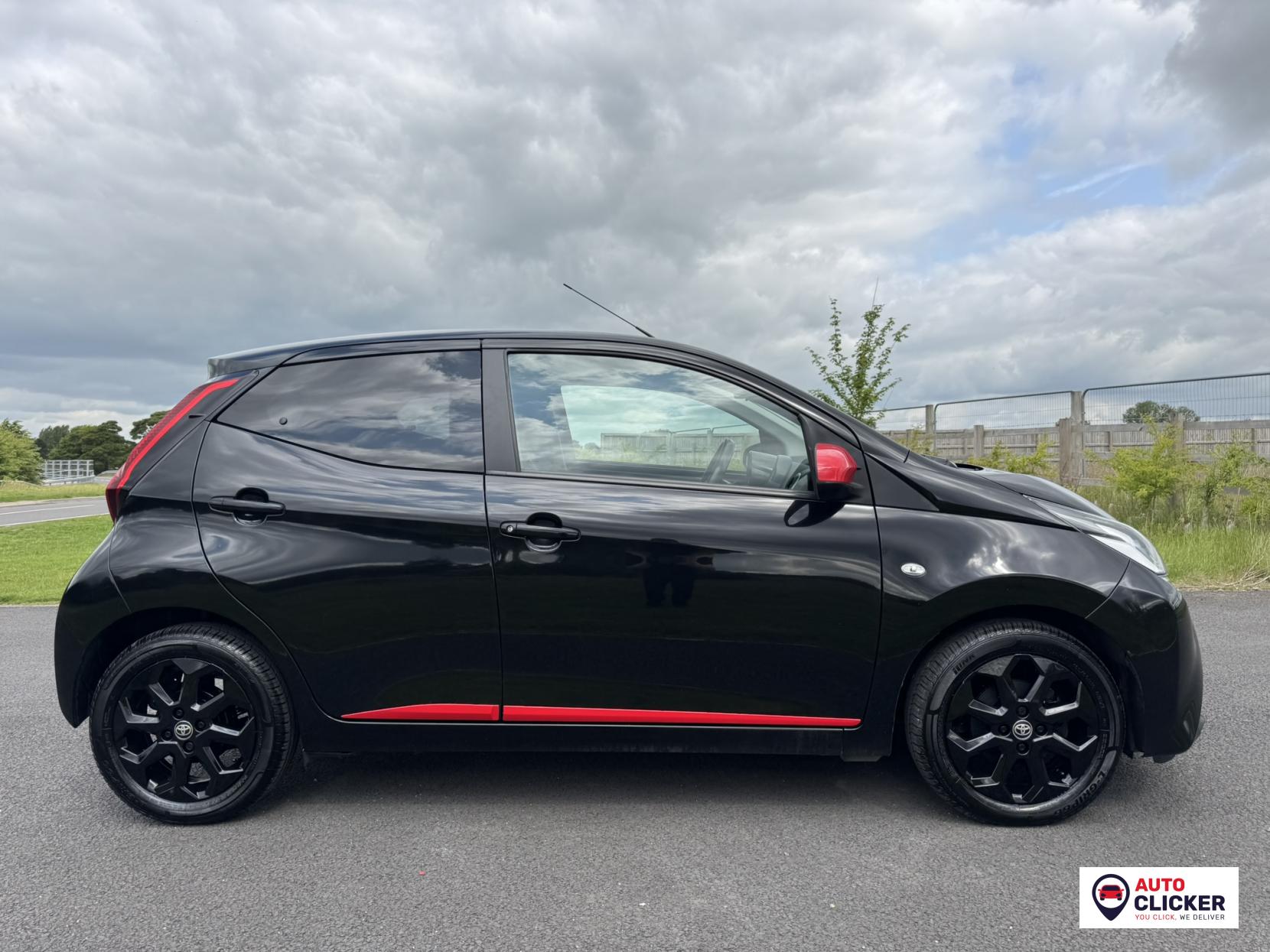 Toyota AYGO 1.0 VVT-i x-trend Funroof 5dr Petrol x-shift Euro 6 (71 ps)
