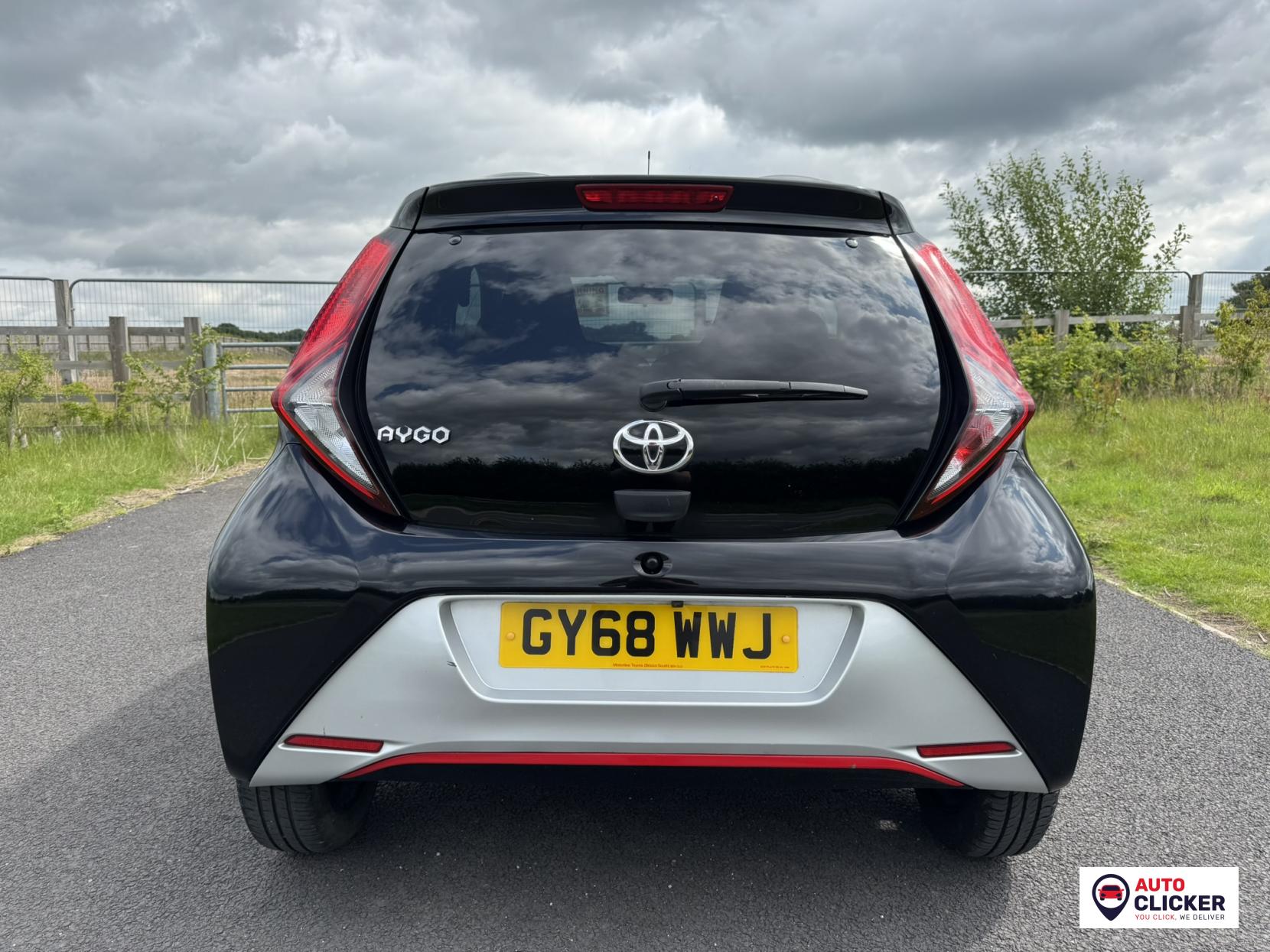 Toyota AYGO 1.0 VVT-i x-trend Funroof 5dr Petrol x-shift Euro 6 (71 ps)